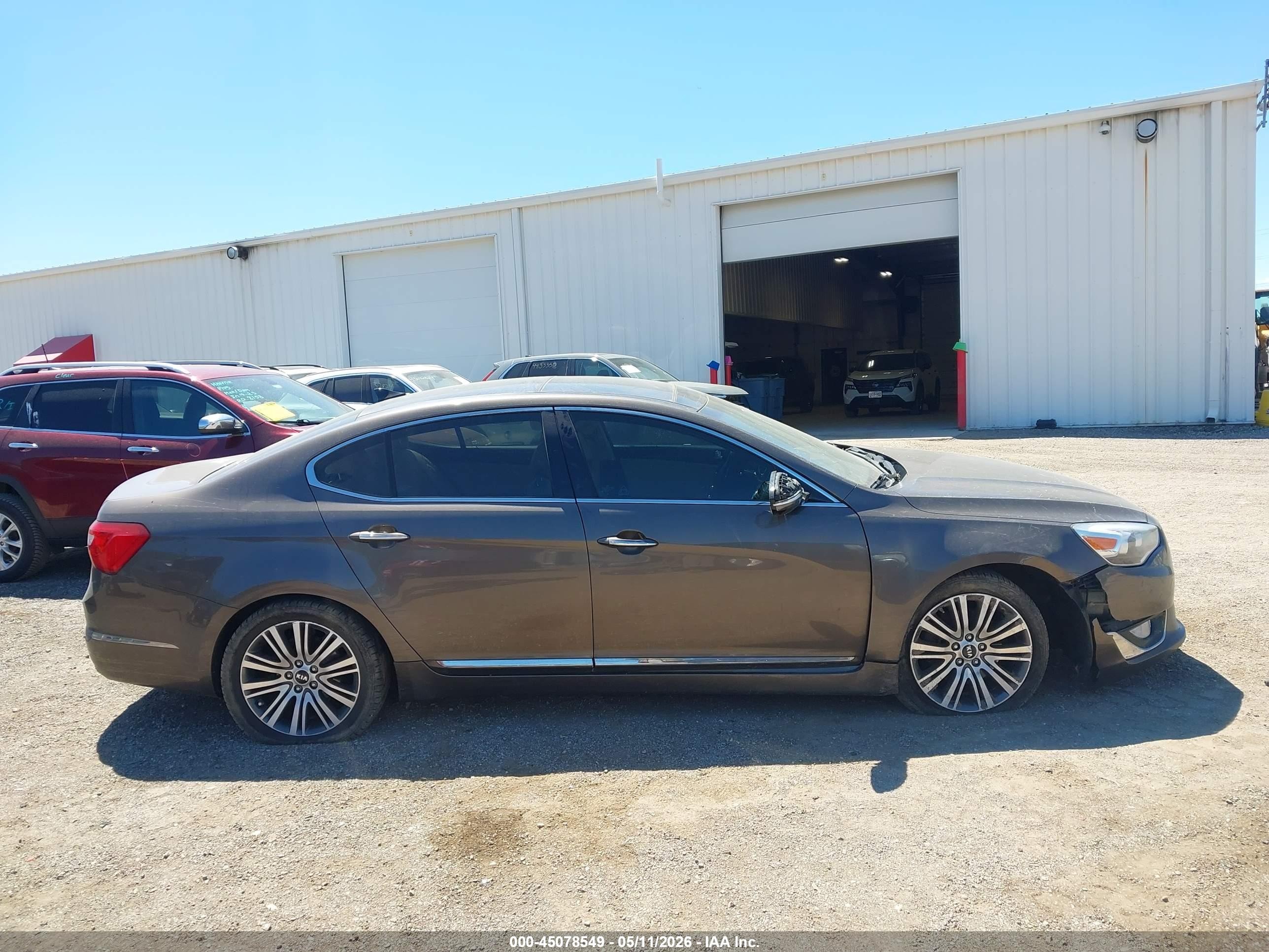 2014 Kia Cadenza Premium Gray vin: KNALN4D70E5160738