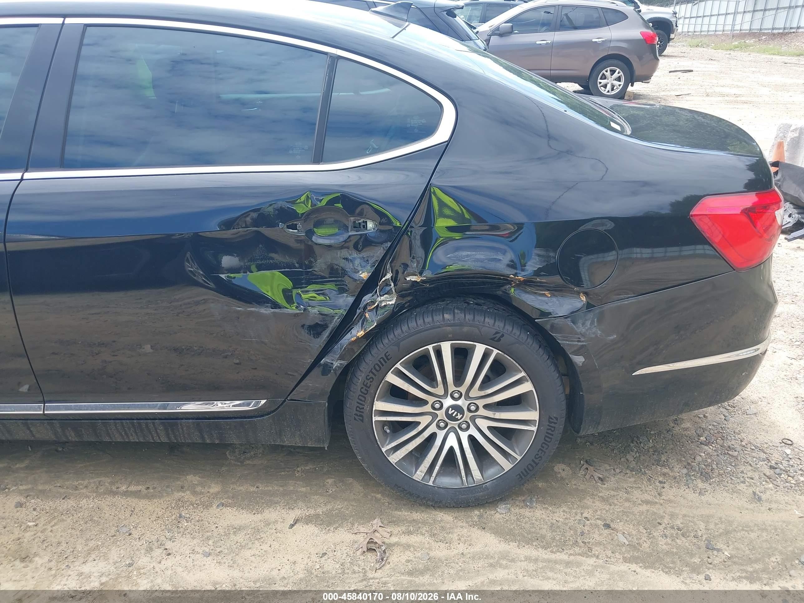 2014 Kia Cadenza Premium Black vin: KNALN4D70E5167494