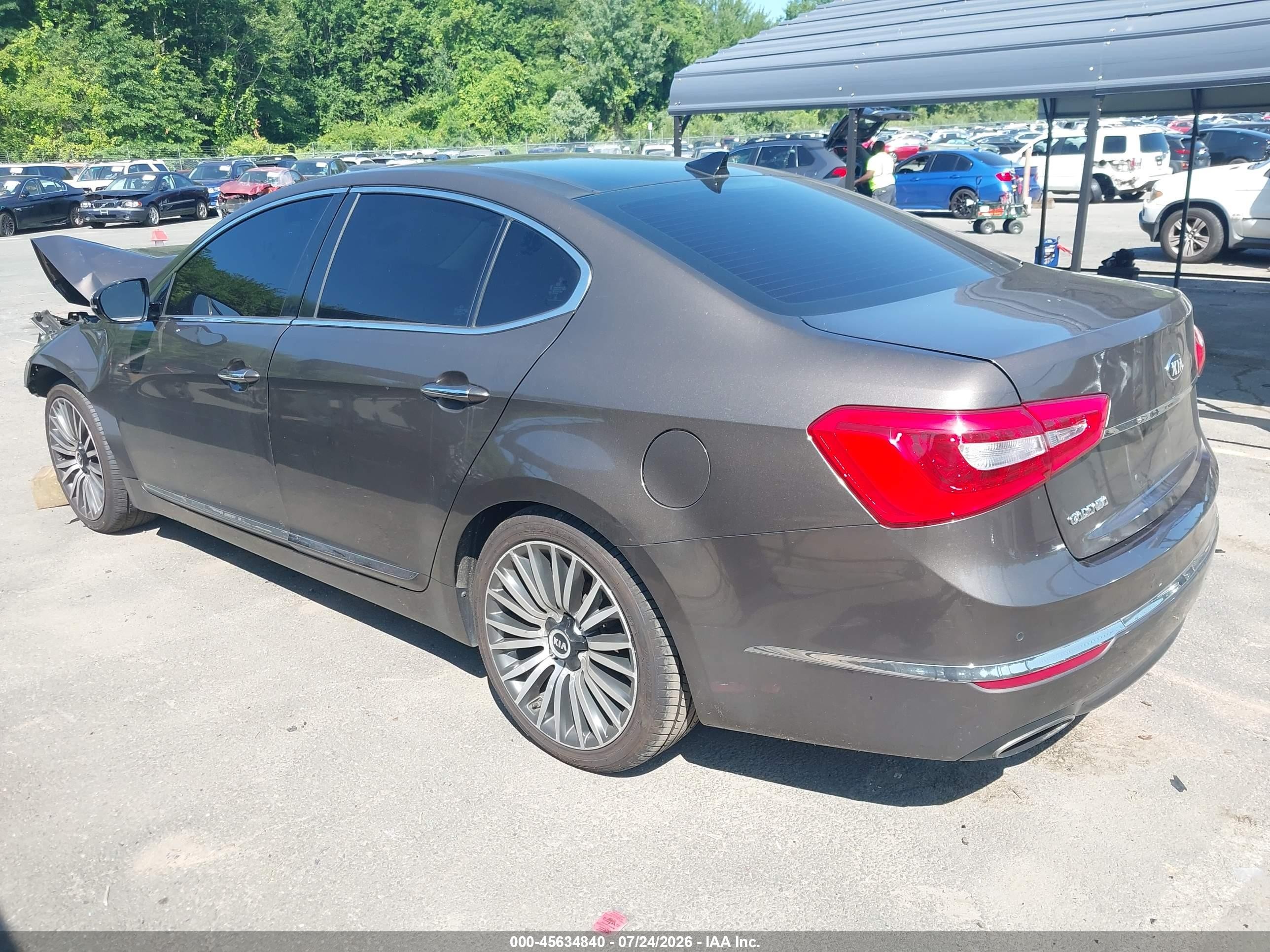 2015 Kia Cadenza Premium Black vin: KNALN4D70F5168257