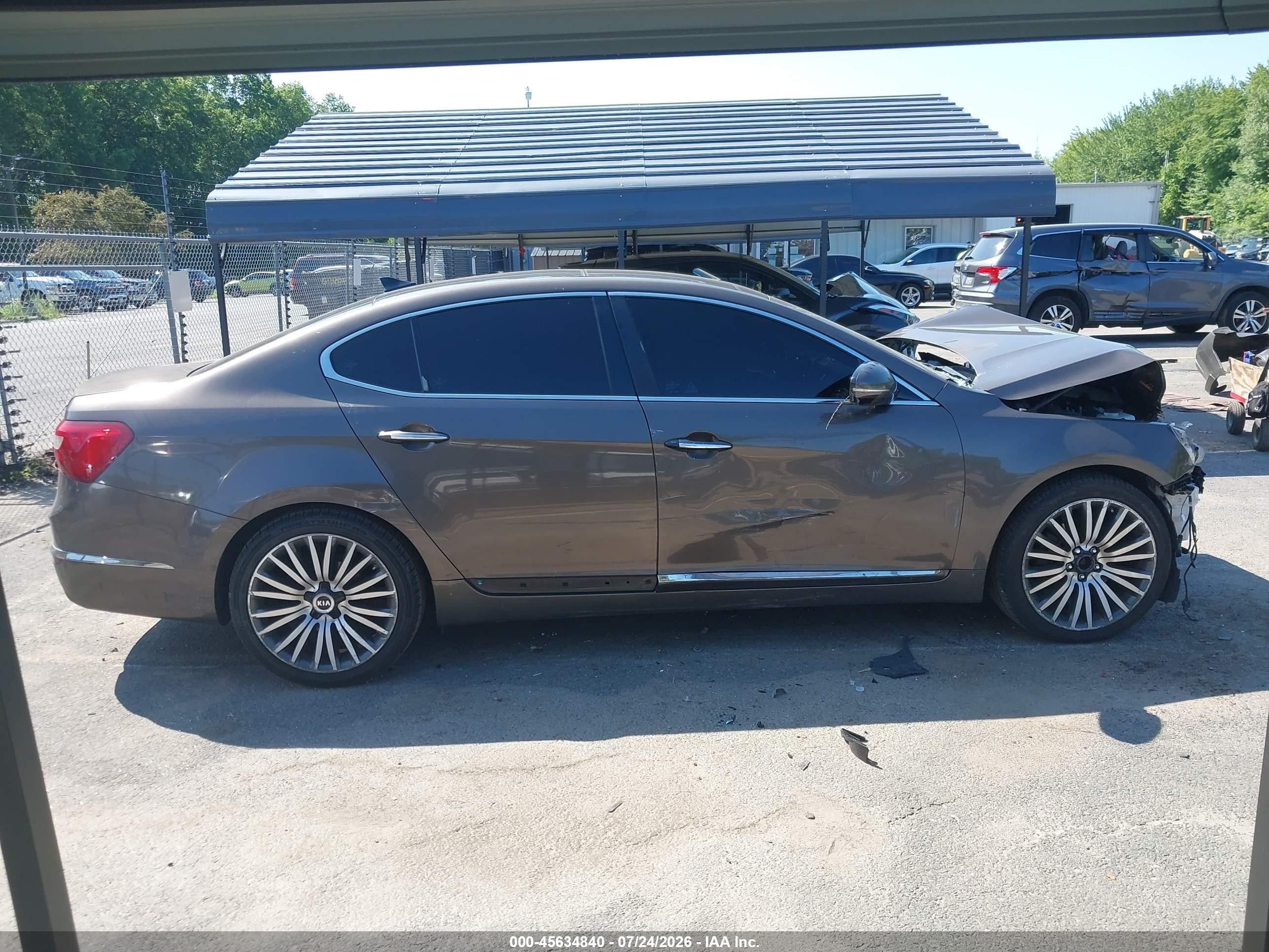 2015 Kia Cadenza Premium Black vin: KNALN4D70F5168257