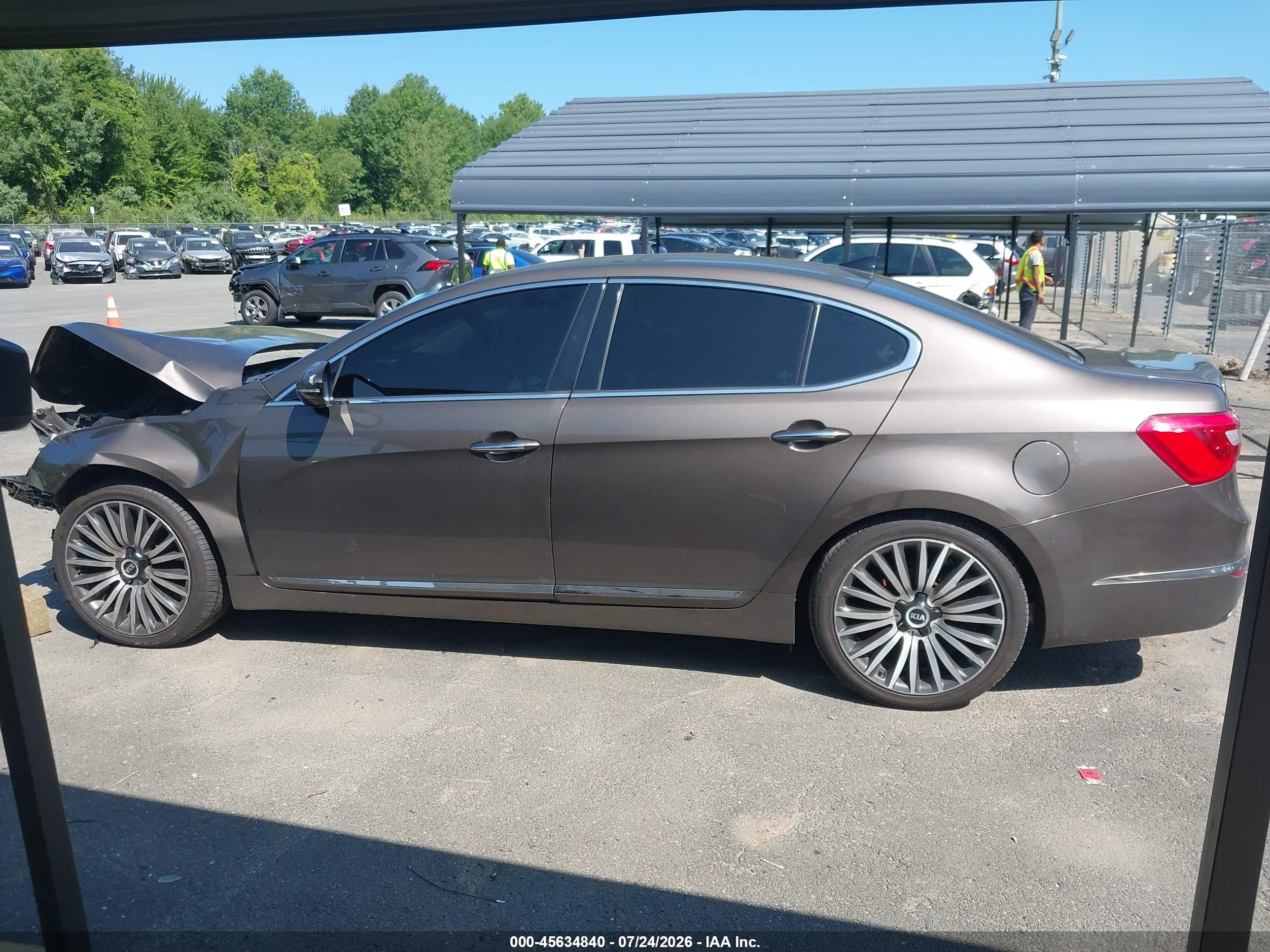 2015 Kia Cadenza Premium Black vin: KNALN4D70F5168257
