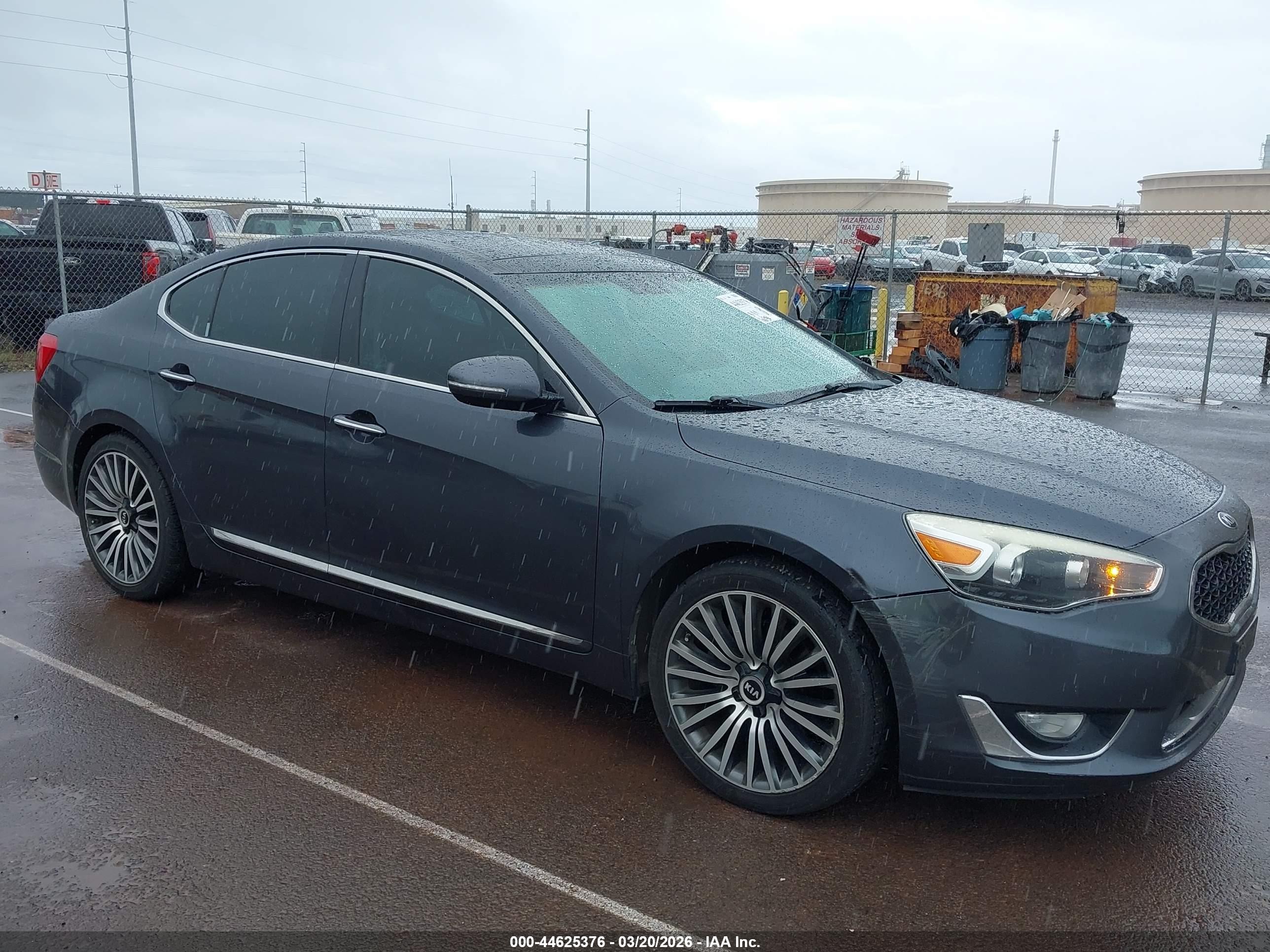 2015 Kia Cadenza Premium Gray vin: KNALN4D70F5176004