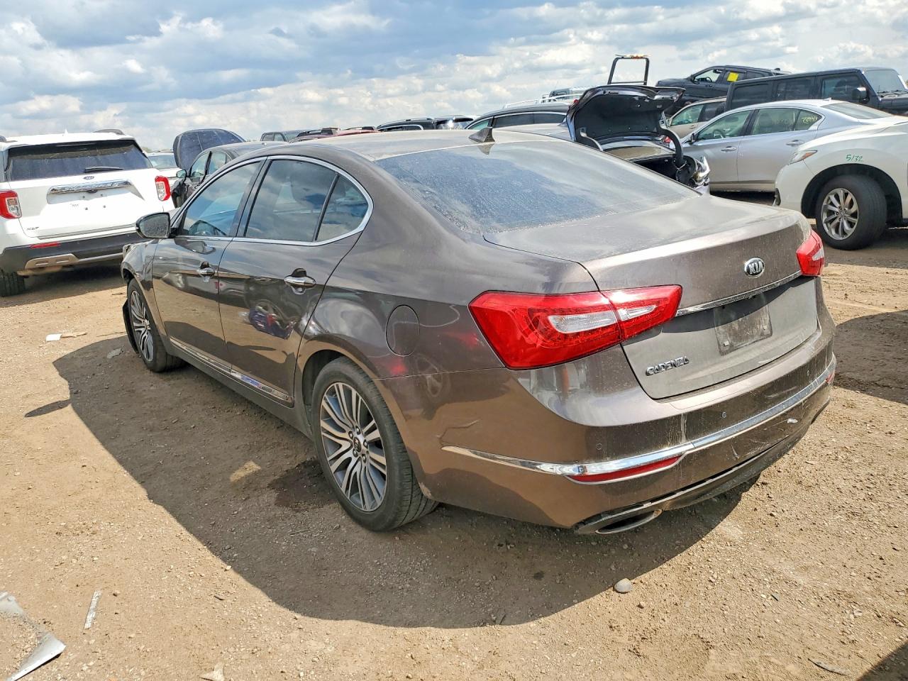 2015 Kia Cadenza Brown vin: KNALN4D70F5178769