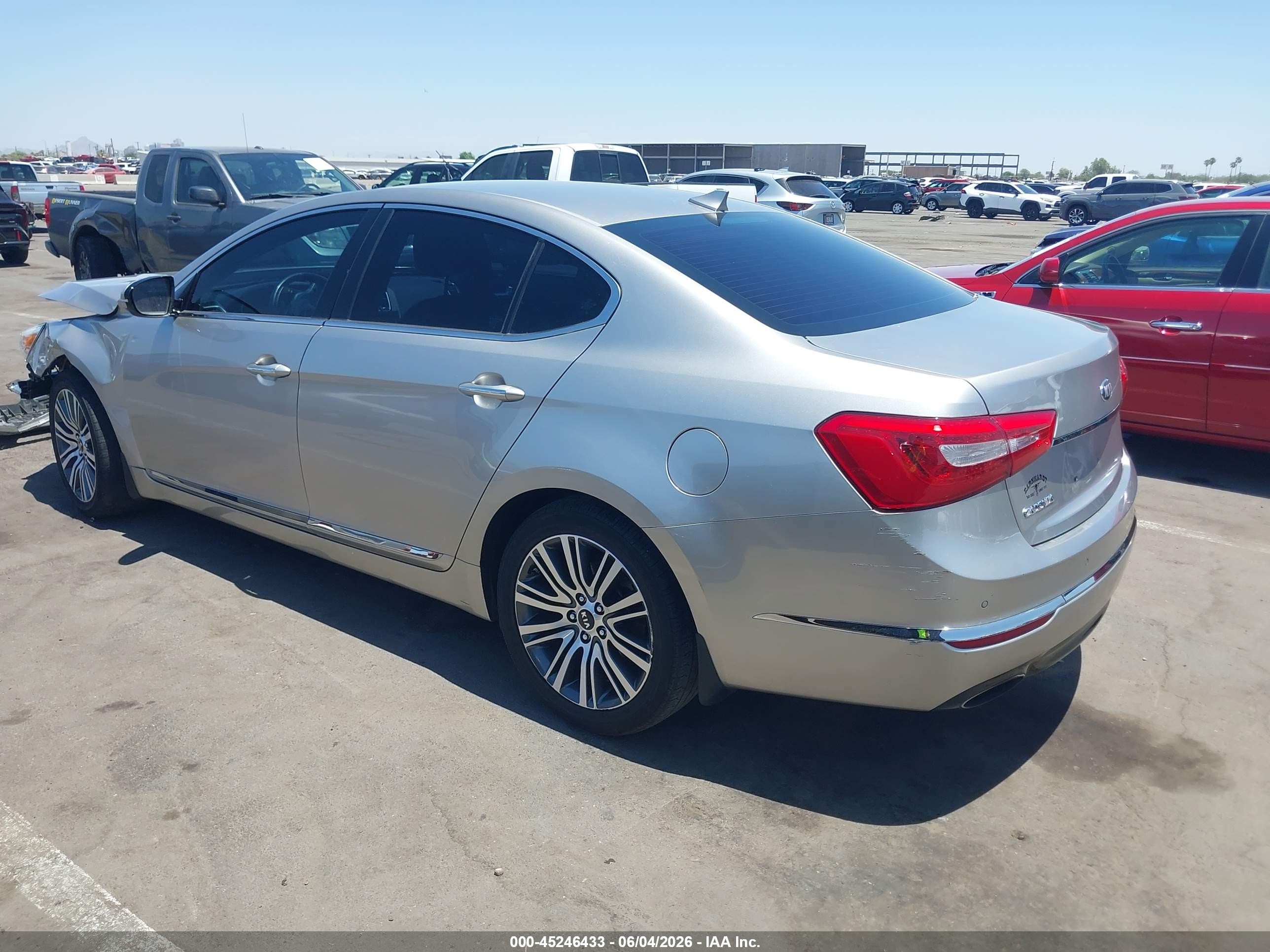 2014 Kia Cadenza Premium Silver vin: KNALN4D71E5119681
