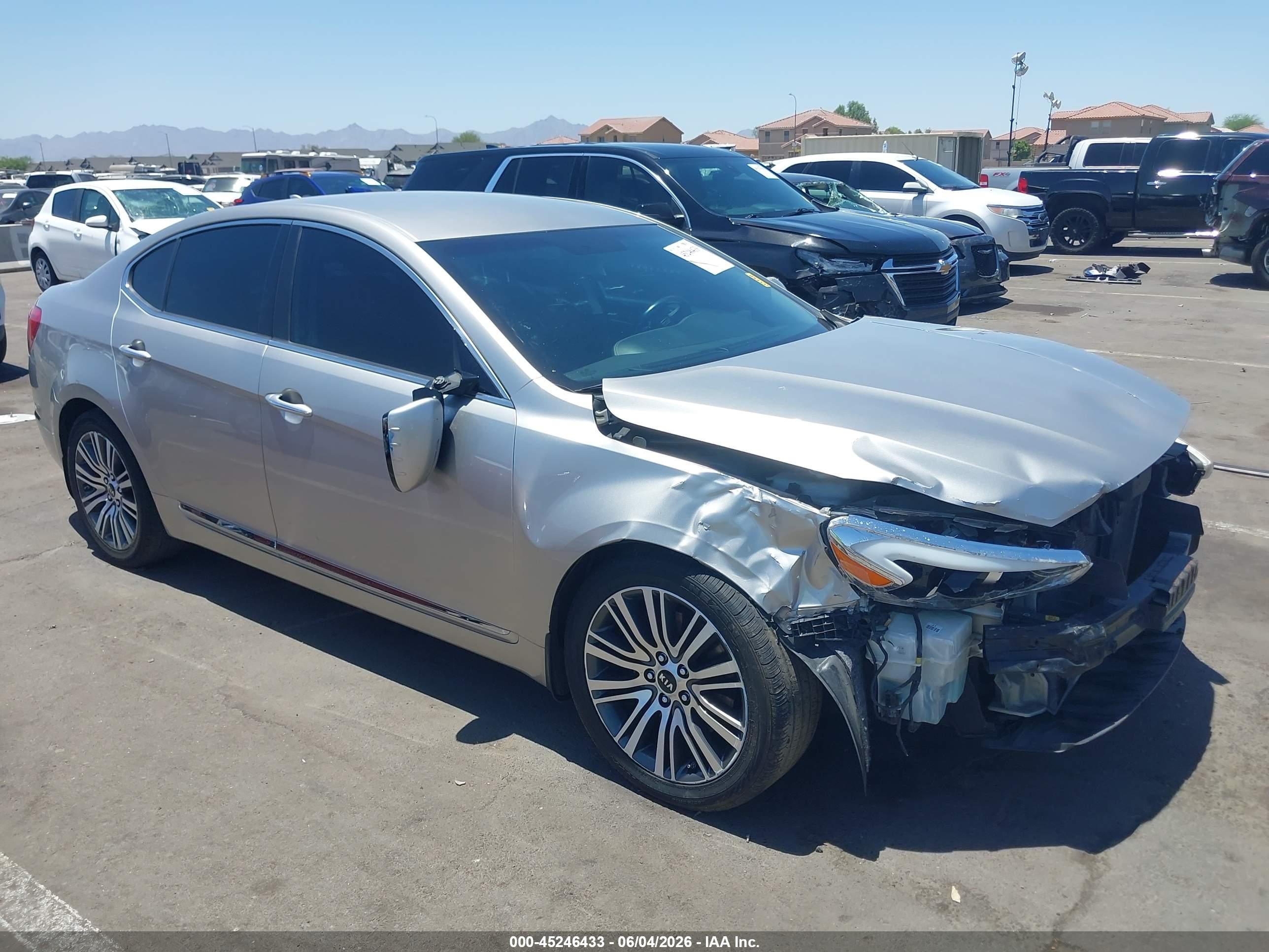 2014 Kia Cadenza Premium Silver vin: KNALN4D71E5119681