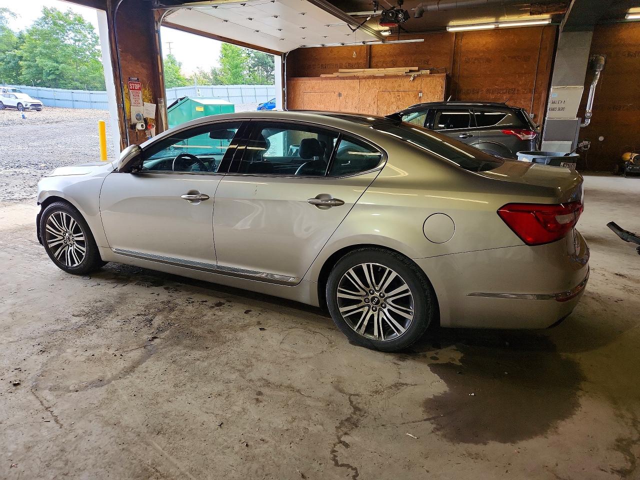 2014 Kia Cadenza Premium Gold vin: KNALN4D71E5121480