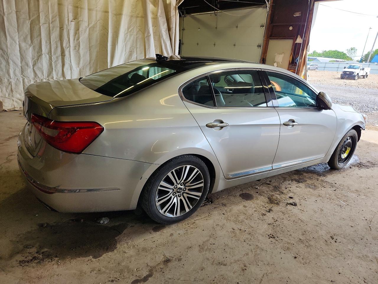2014 Kia Cadenza Premium Gold vin: KNALN4D71E5121480
