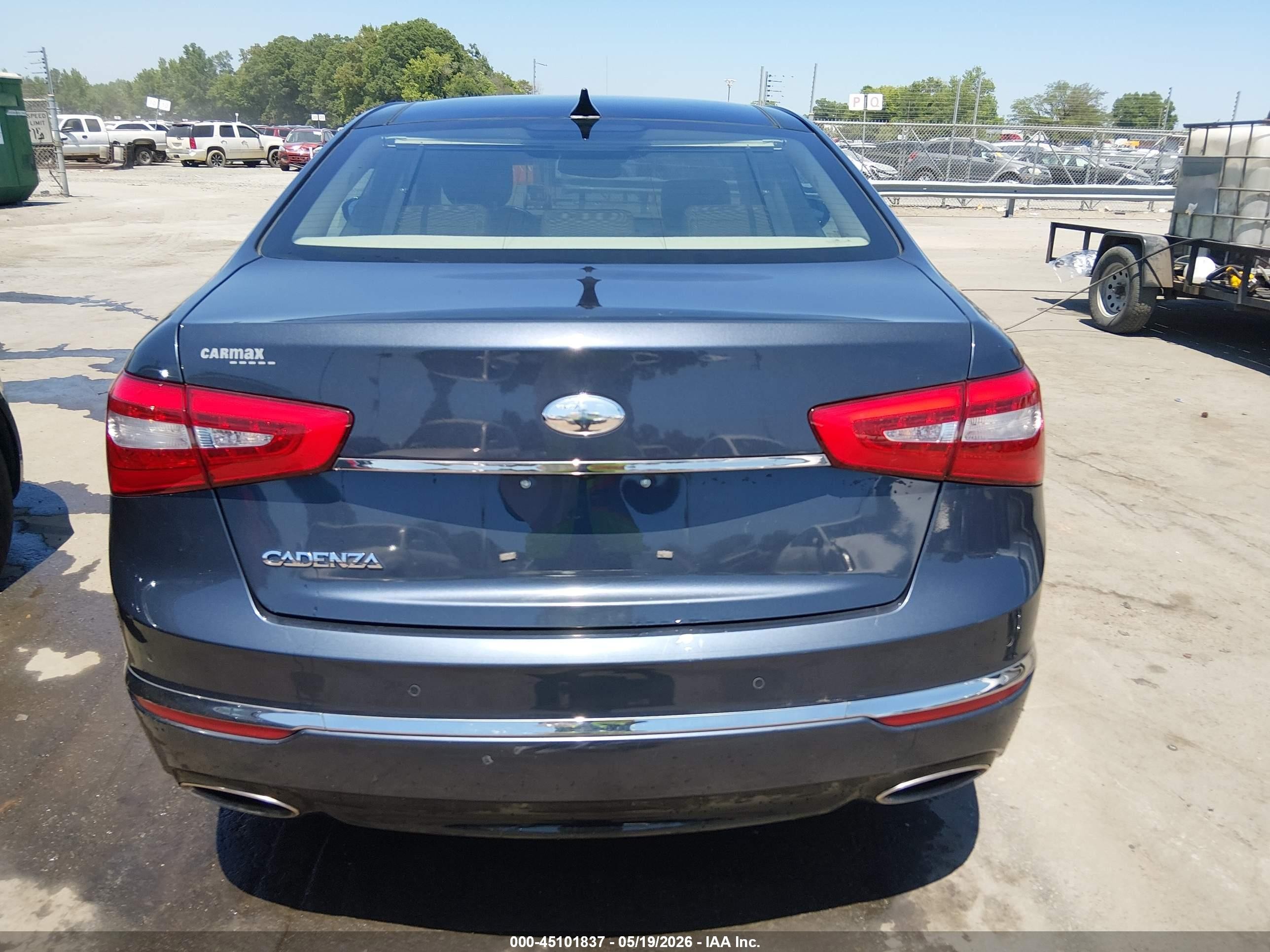 2014 Kia Cadenza Premium Blue vin: KNALN4D71E5132267