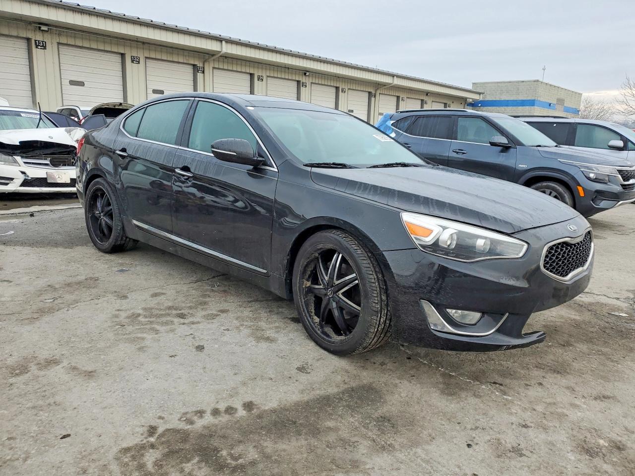 2014 Kia Cadenza Premium Black vin: KNALN4D71E5133208