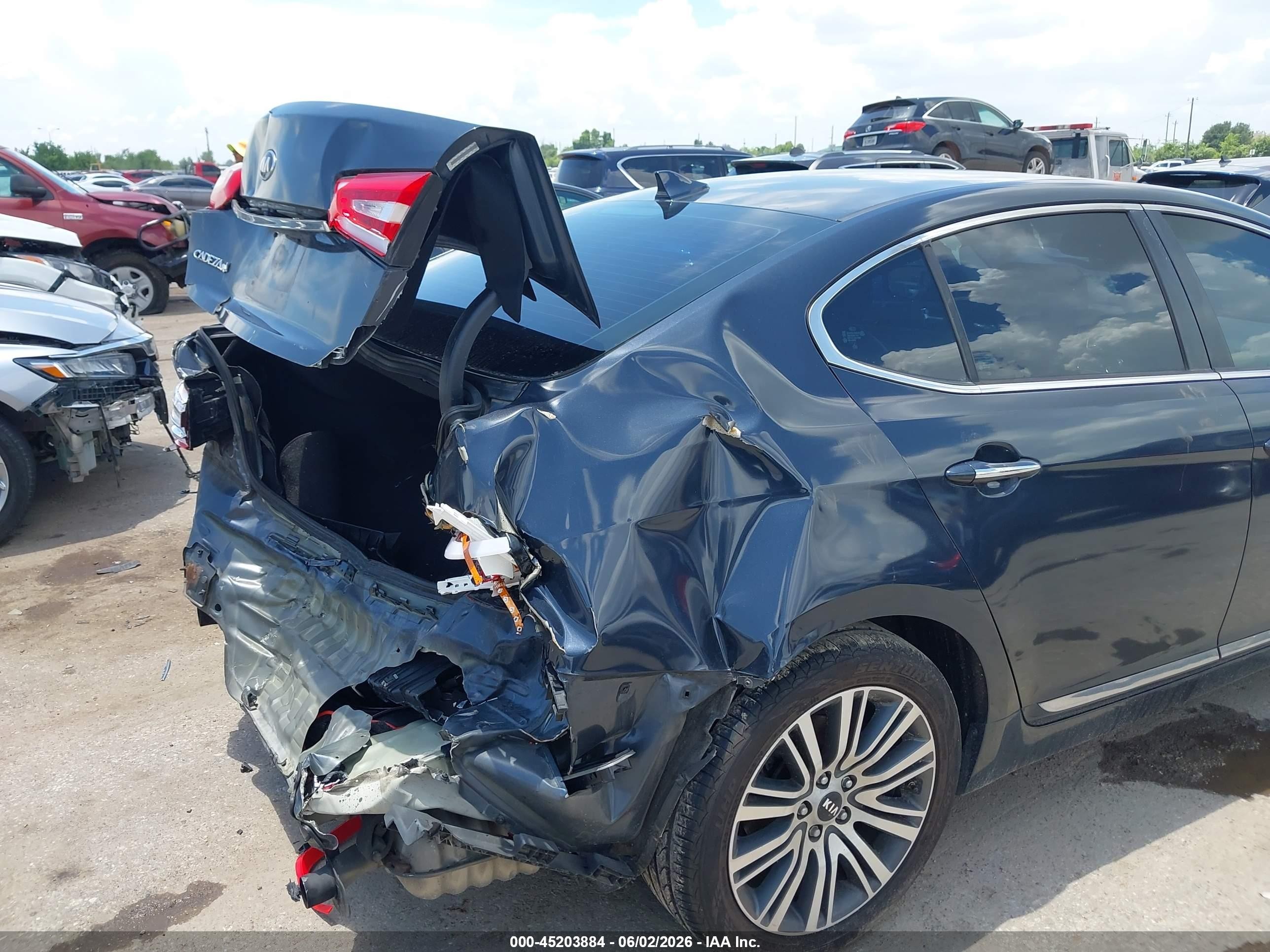 2014 Kia Cadenza Premium Dark Blue vin: KNALN4D71E5165687