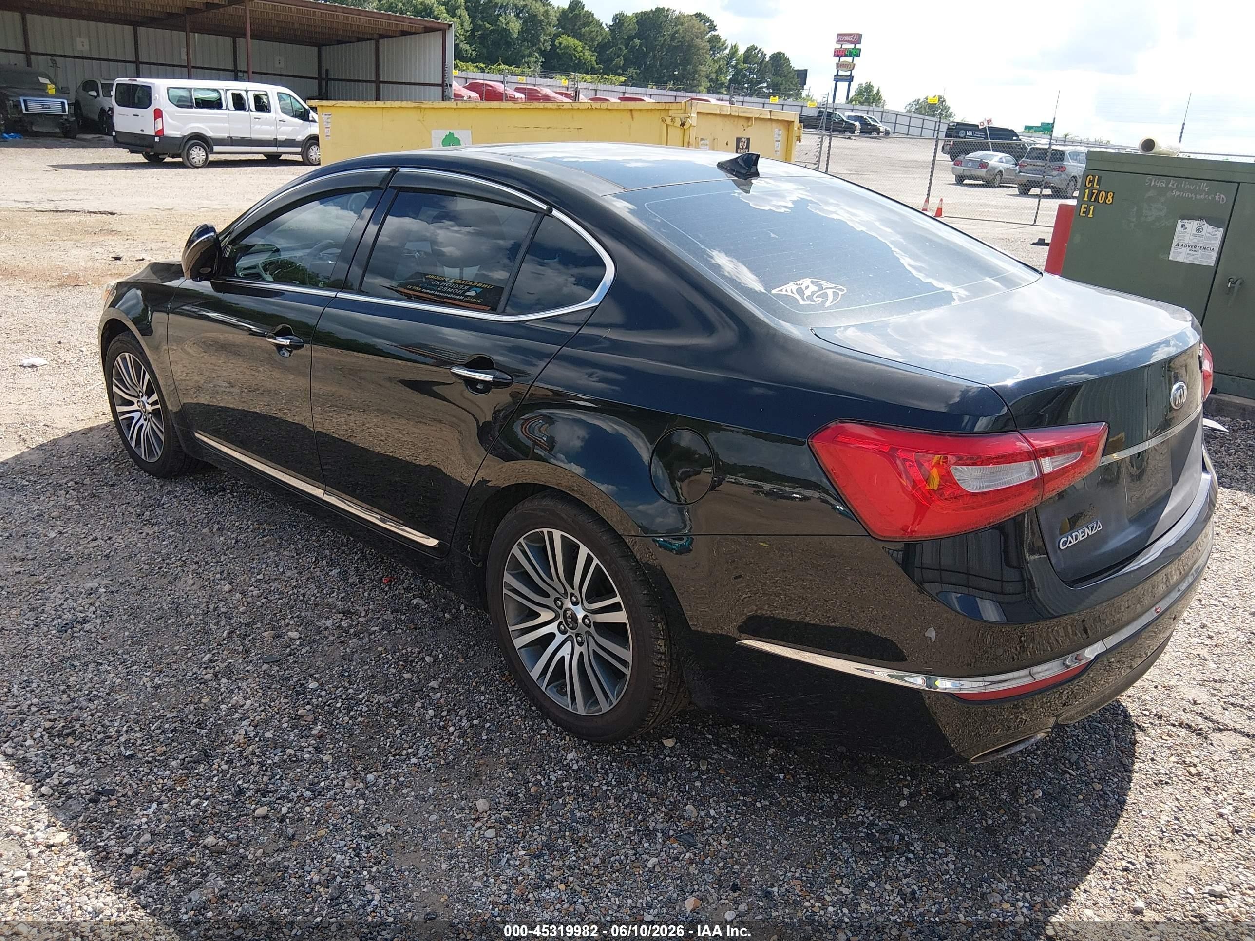 2015 Kia Cadenza Premium Black vin: KNALN4D71F5171801