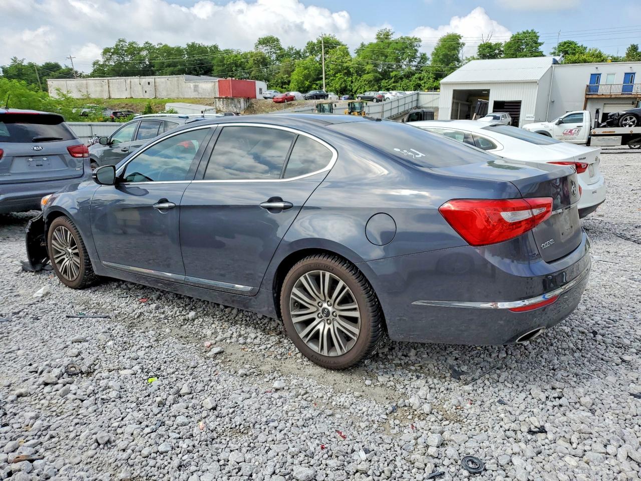 2015 Kia Cadenza Premium Gray vin: KNALN4D71F5173905