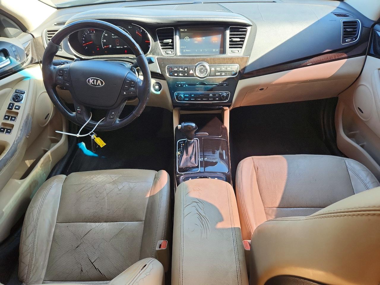 2015 Kia Cadenza Premium Charcoal vin: KNALN4D71F5184774