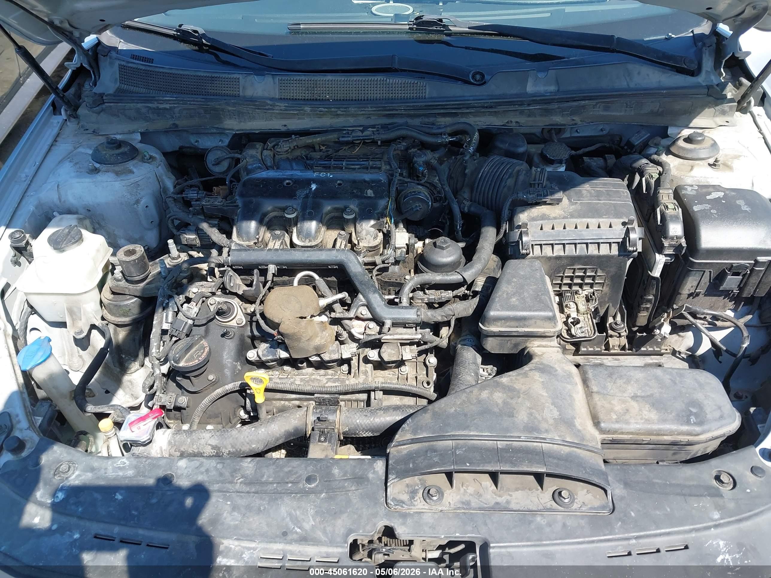 2016 Kia Cadenza Premium Серебряный vin: KNALN4D71G5206127