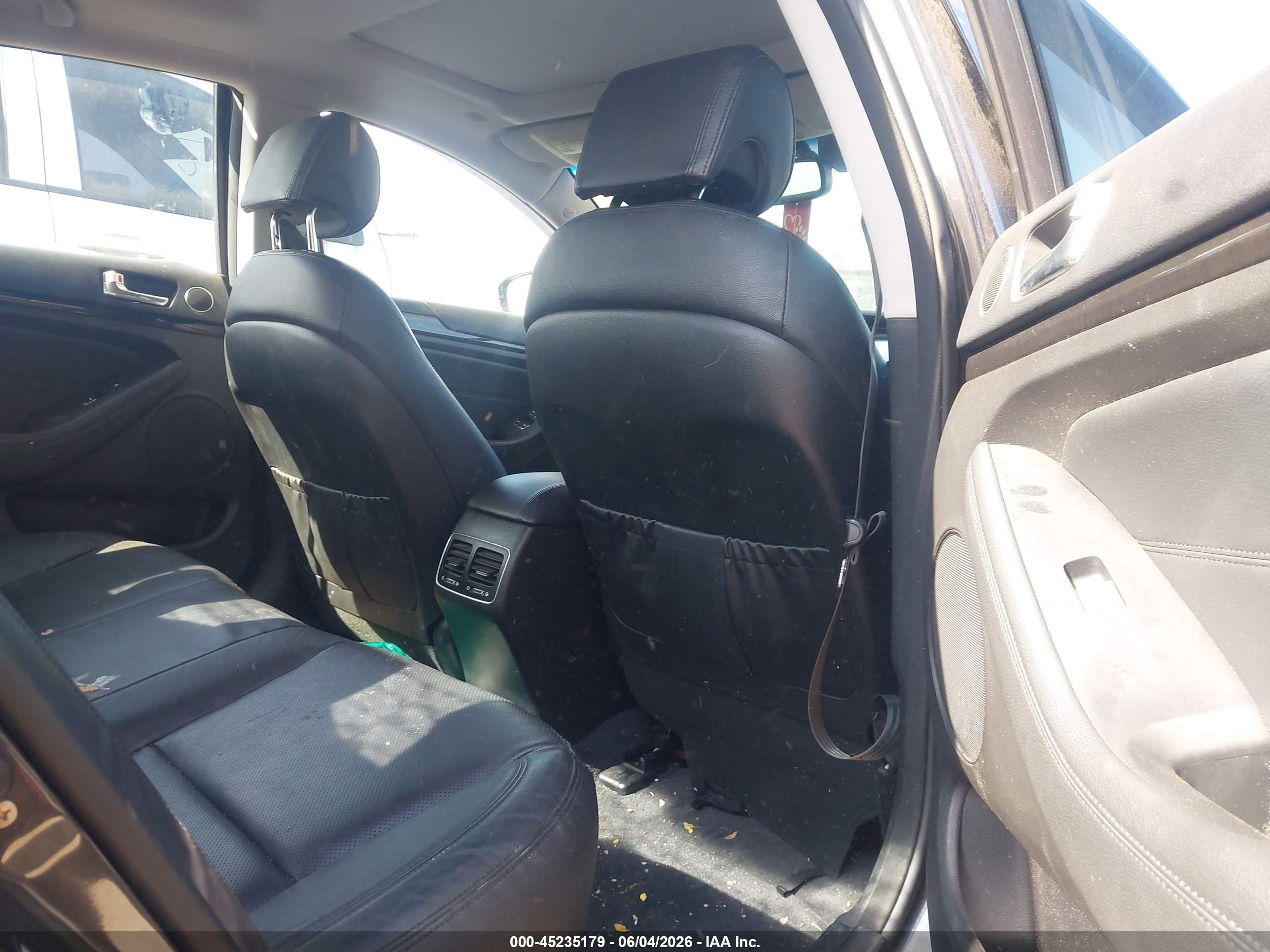 2016 Kia Cadenza Premium Серый vin: KNALN4D71G5217810