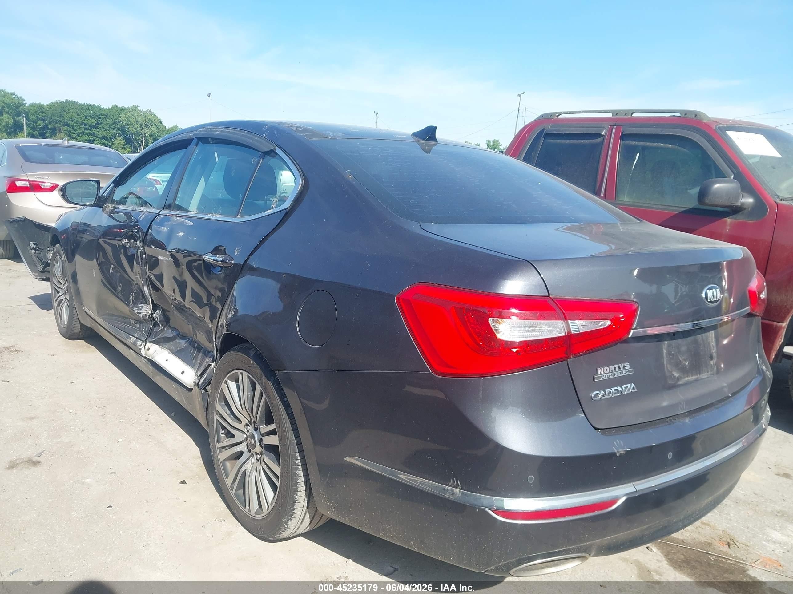 2016 Kia Cadenza Premium Серый vin: KNALN4D71G5217810