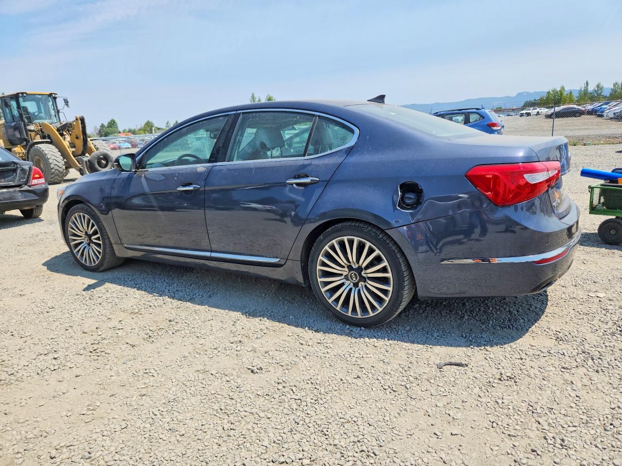 2014 Kia Cadenza Premium Blue vin: KNALN4D72E5120340