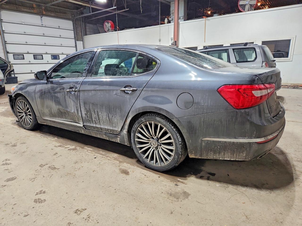 2014 Kia Cadenza Premium Charcoal vin: KNALN4D72E5130091