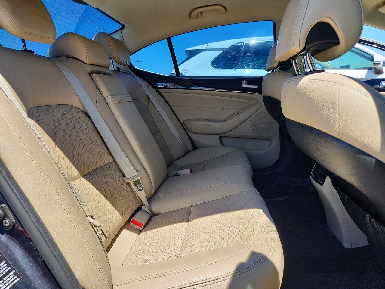 2014 Kia Cadenza Premium Gray vin: KNALN4D73E5127040