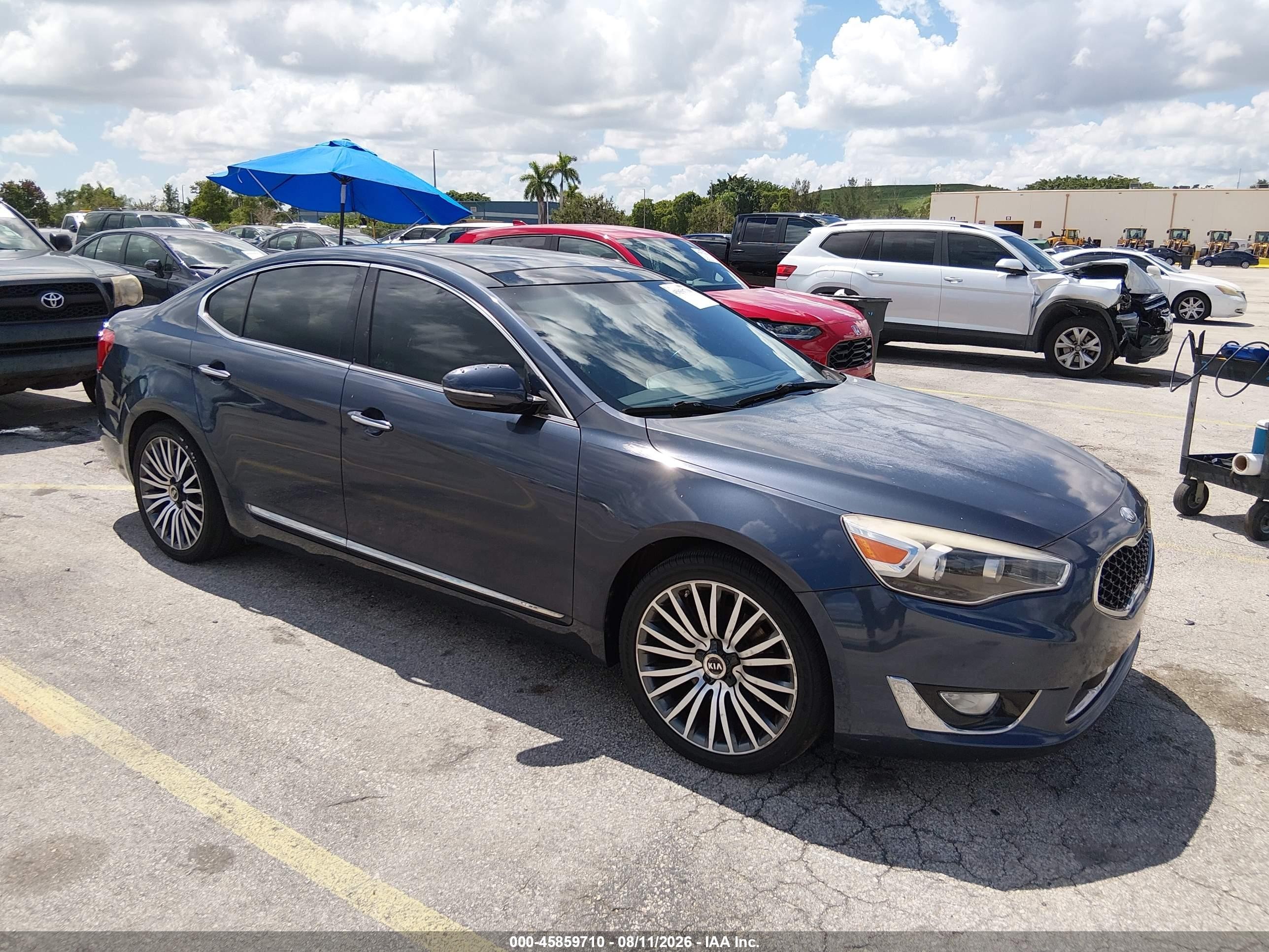 2014 Kia Cadenza Premium Blue vin: KNALN4D73E5135445