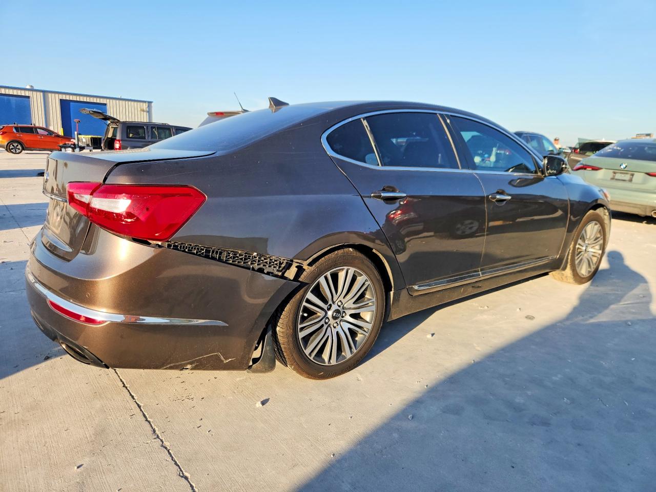 2014 Kia Cadenza Premium Brown vin: KNALN4D73E5160619
