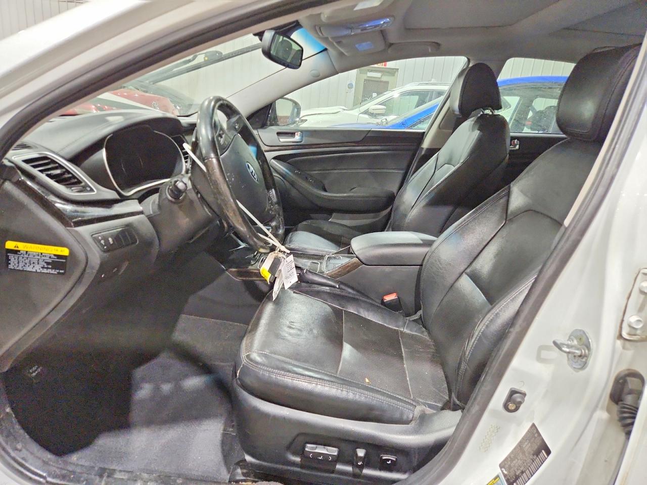 2015 Kia Cadenza Premium White vin: KNALN4D73F5168785