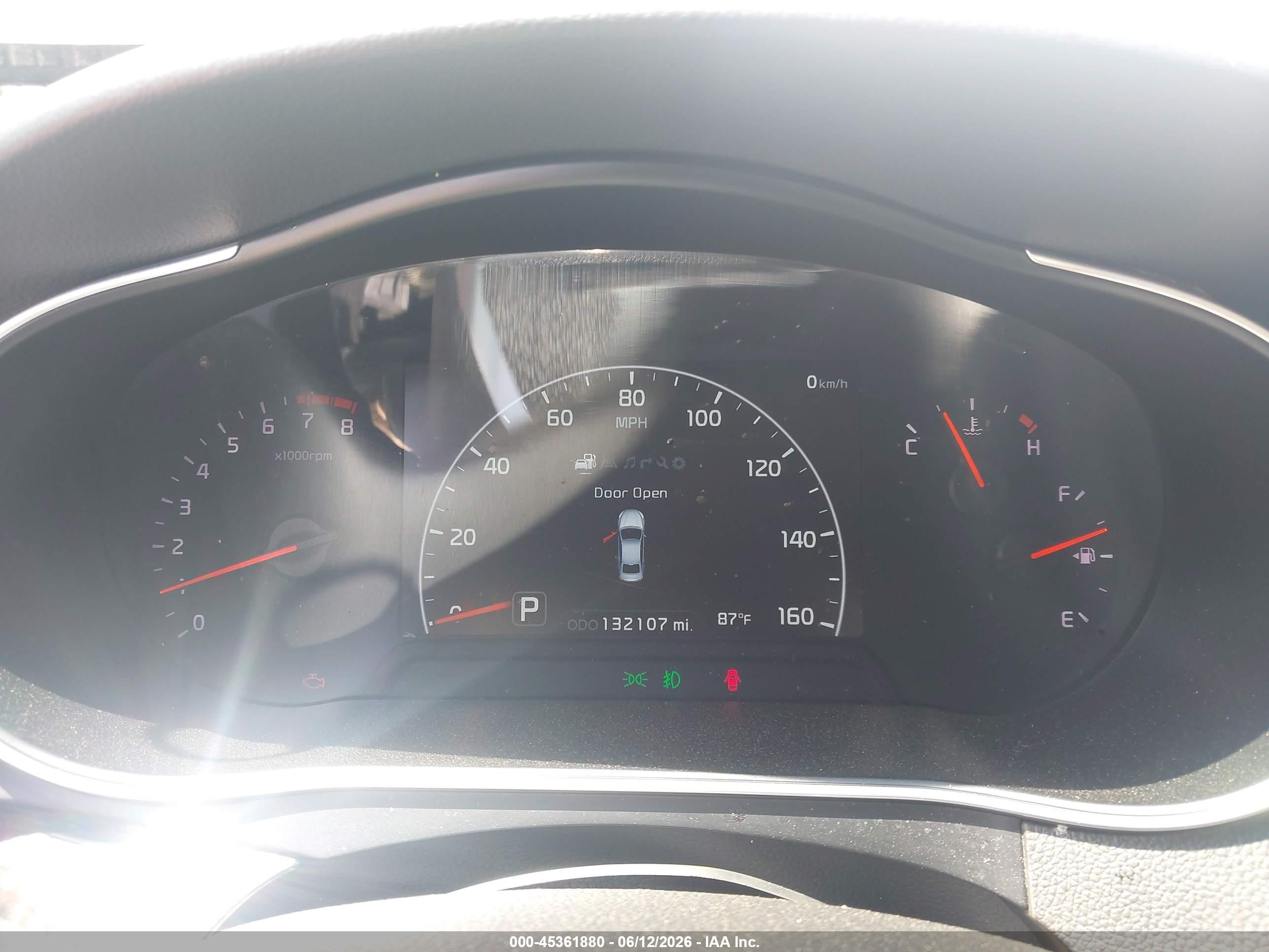 2015 Kia Cadenza Premium Белый vin: KNALN4D73F5174442