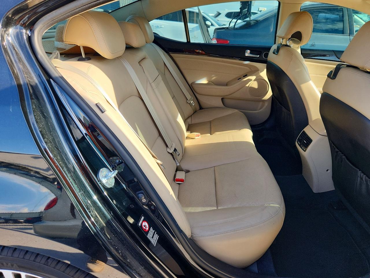 2016 Kia Cadenza Luxury Черный vin: KNALN4D73G5209286