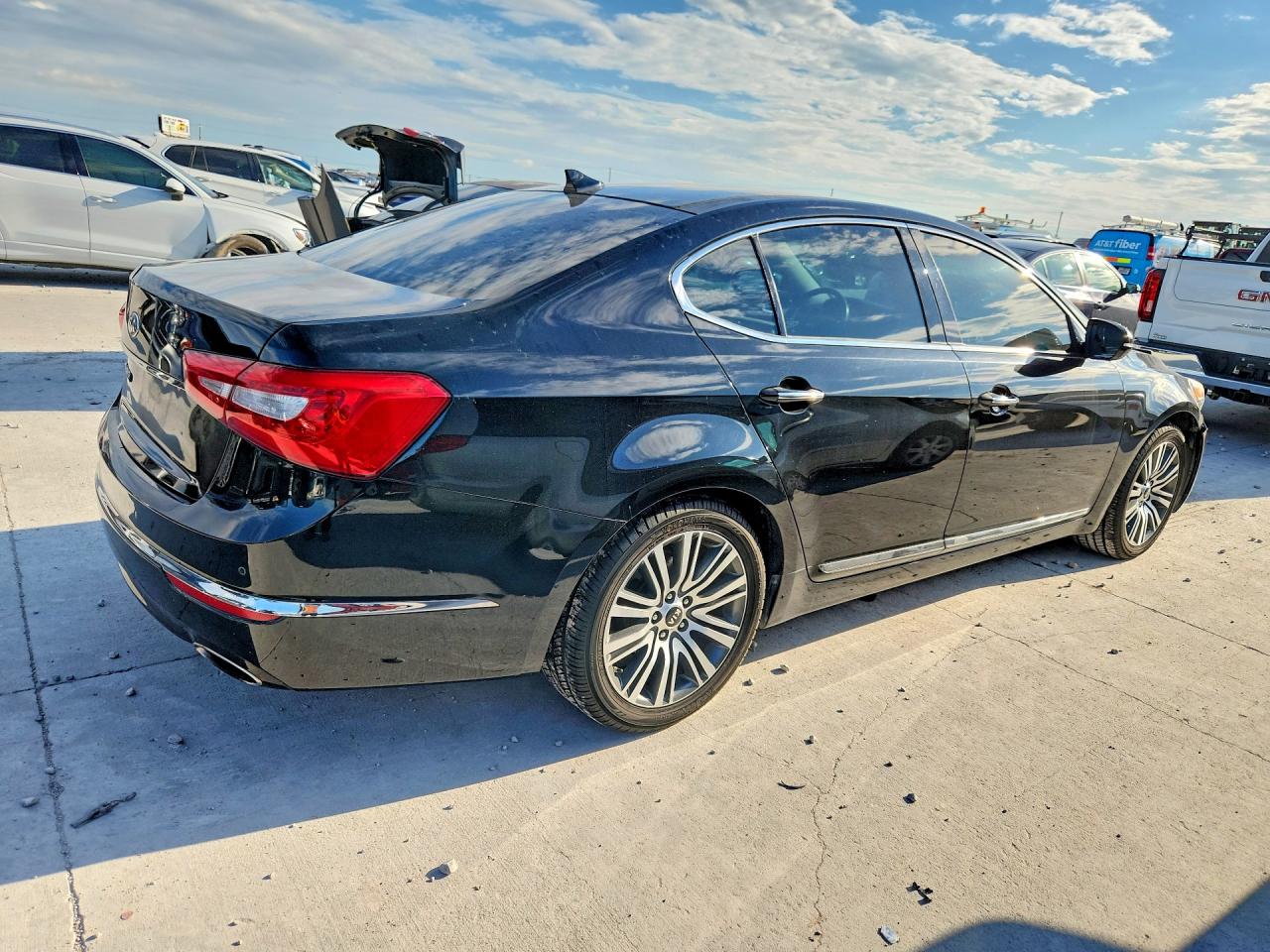 2016 Kia Cadenza Luxury Черный vin: KNALN4D73G5209286