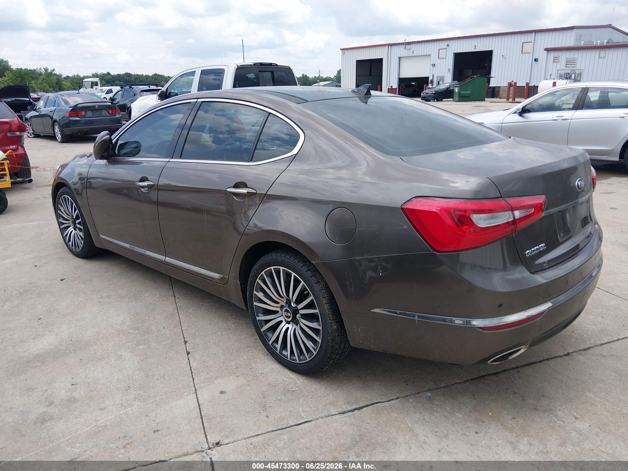 2014 Kia Cadenza Premium Gray vin: KNALN4D74E5129301