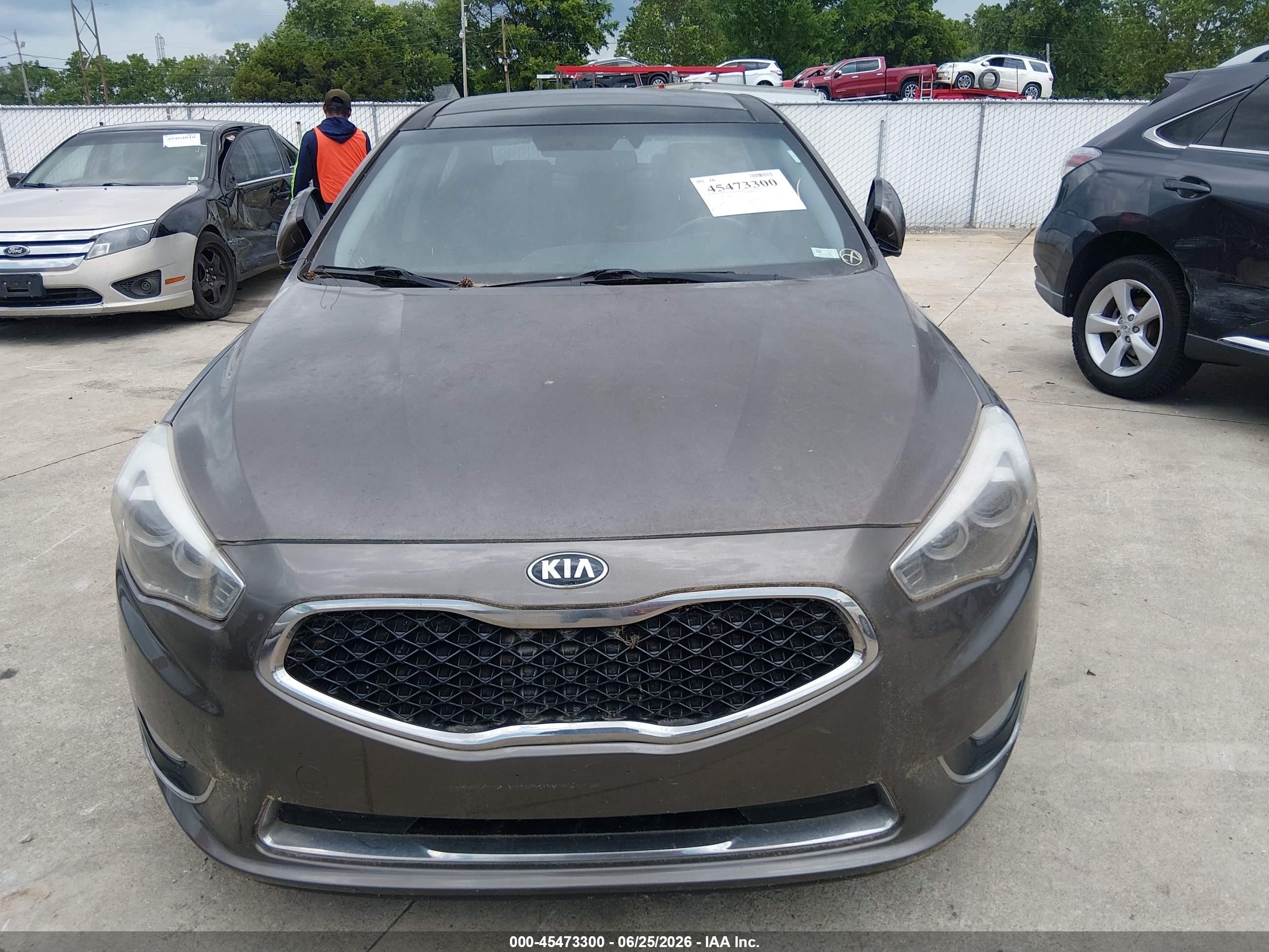 2014 Kia Cadenza Premium Gray vin: KNALN4D74E5129301