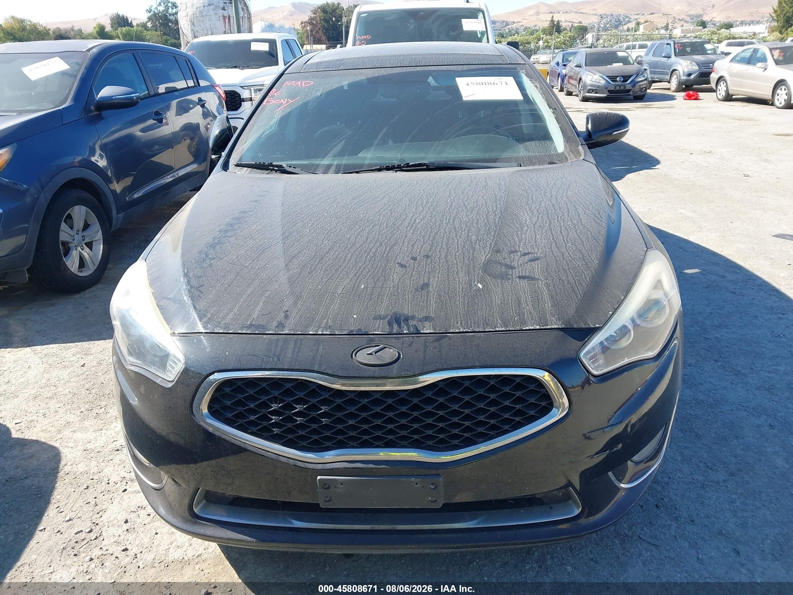 2014 Kia Cadenza Premium Black vin: KNALN4D74E5138855