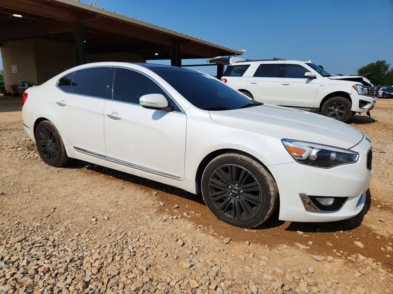 2014 Kia Cadenza Premium White vin: KNALN4D74E5140461