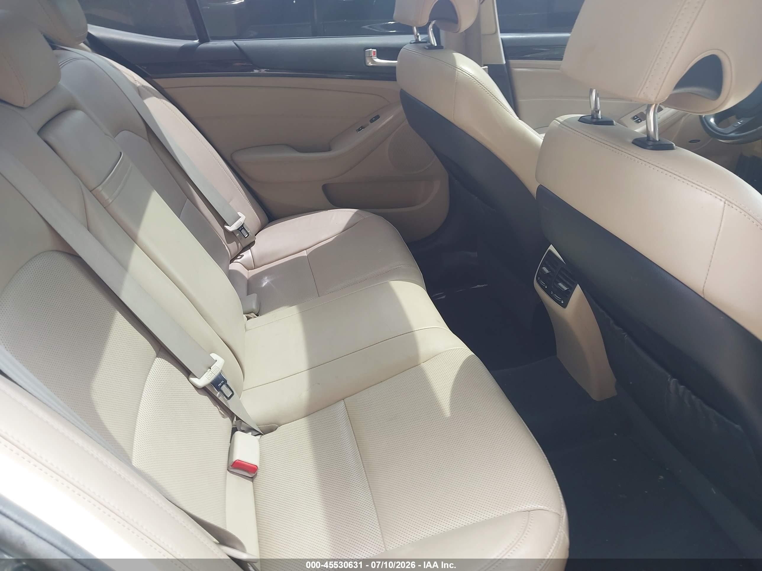 2014 Kia Cadenza Premium Blue vin: KNALN4D74E5153436