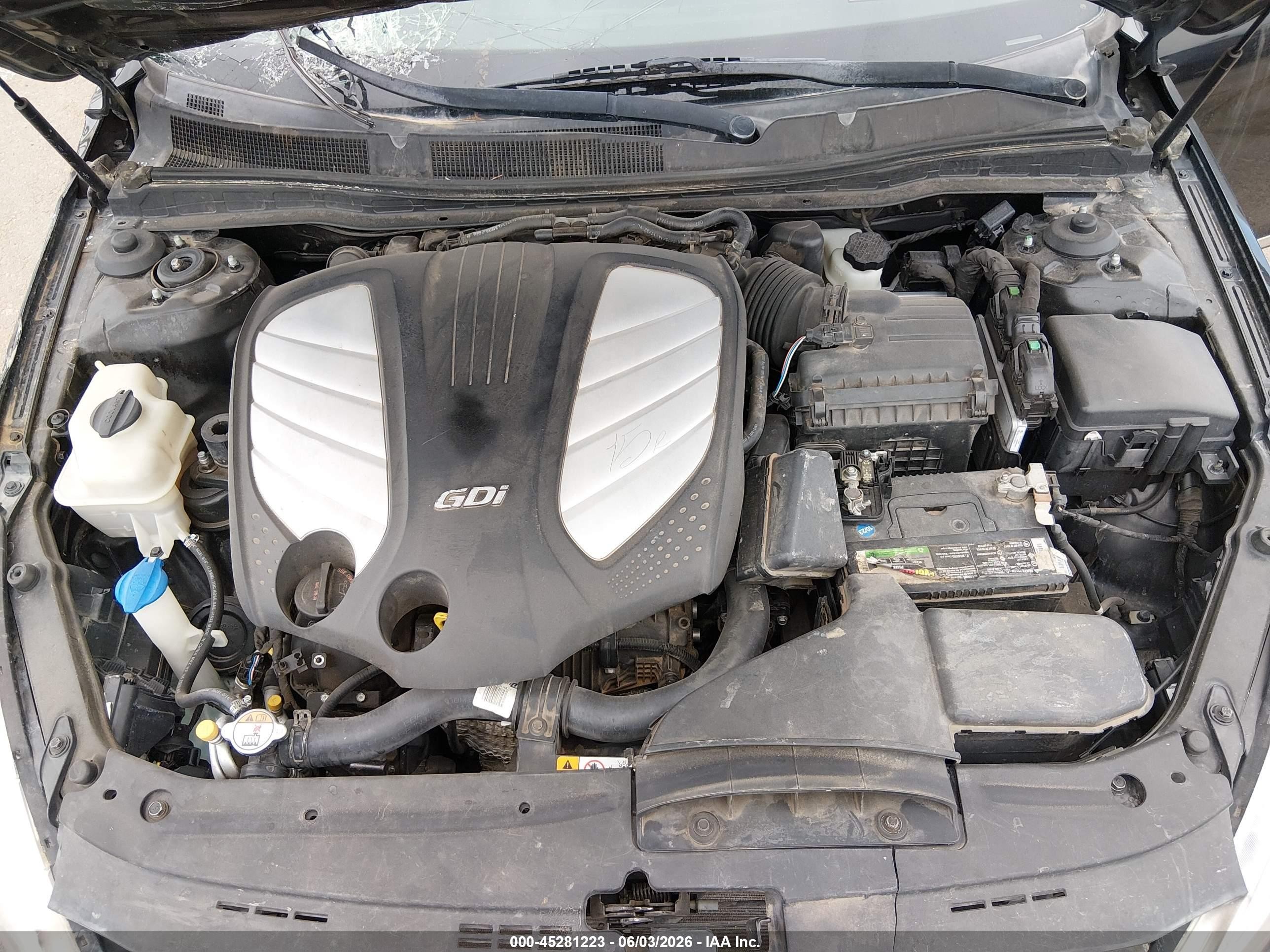 2014 Kia Cadenza Premium Black vin: KNALN4D74E5161889