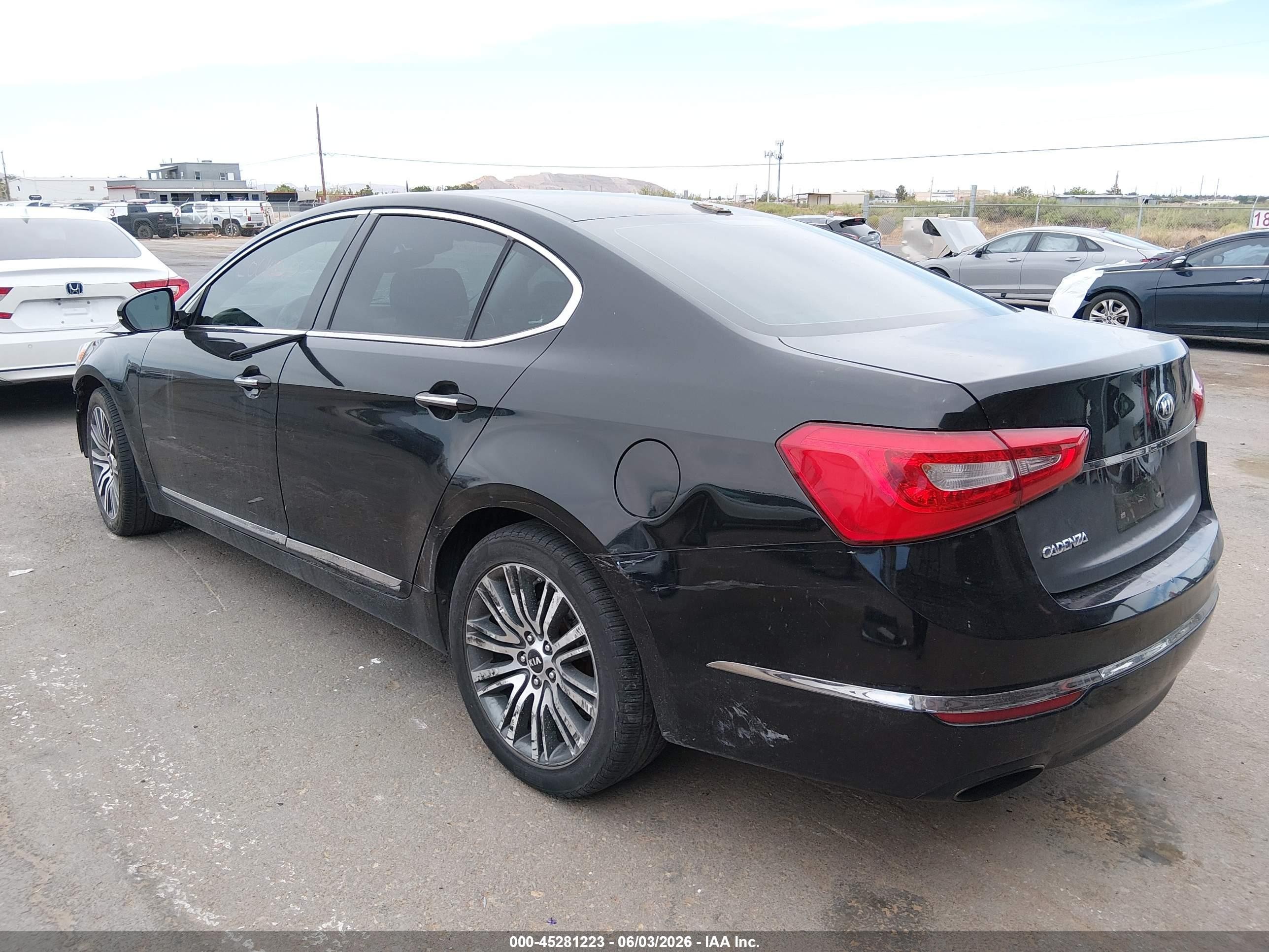 2014 Kia Cadenza Premium Black vin: KNALN4D74E5161889