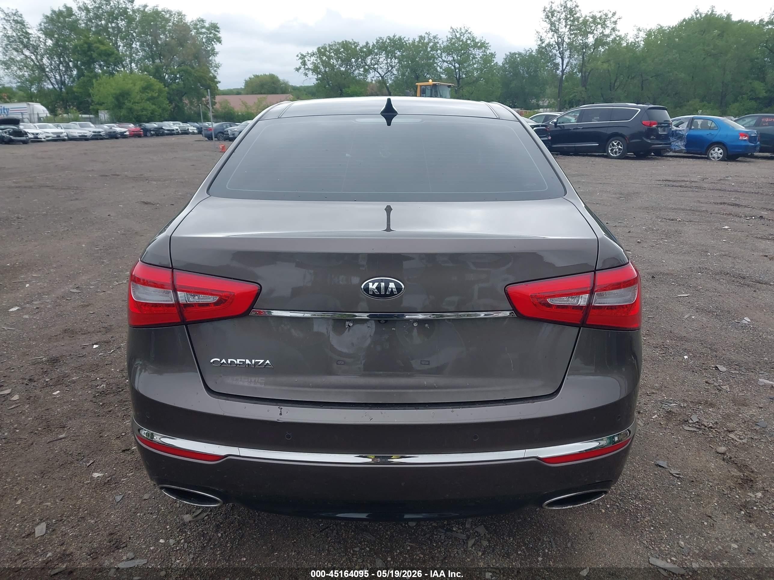 2014 Kia Cadenza Premium Gray vin: KNALN4D74E5166123