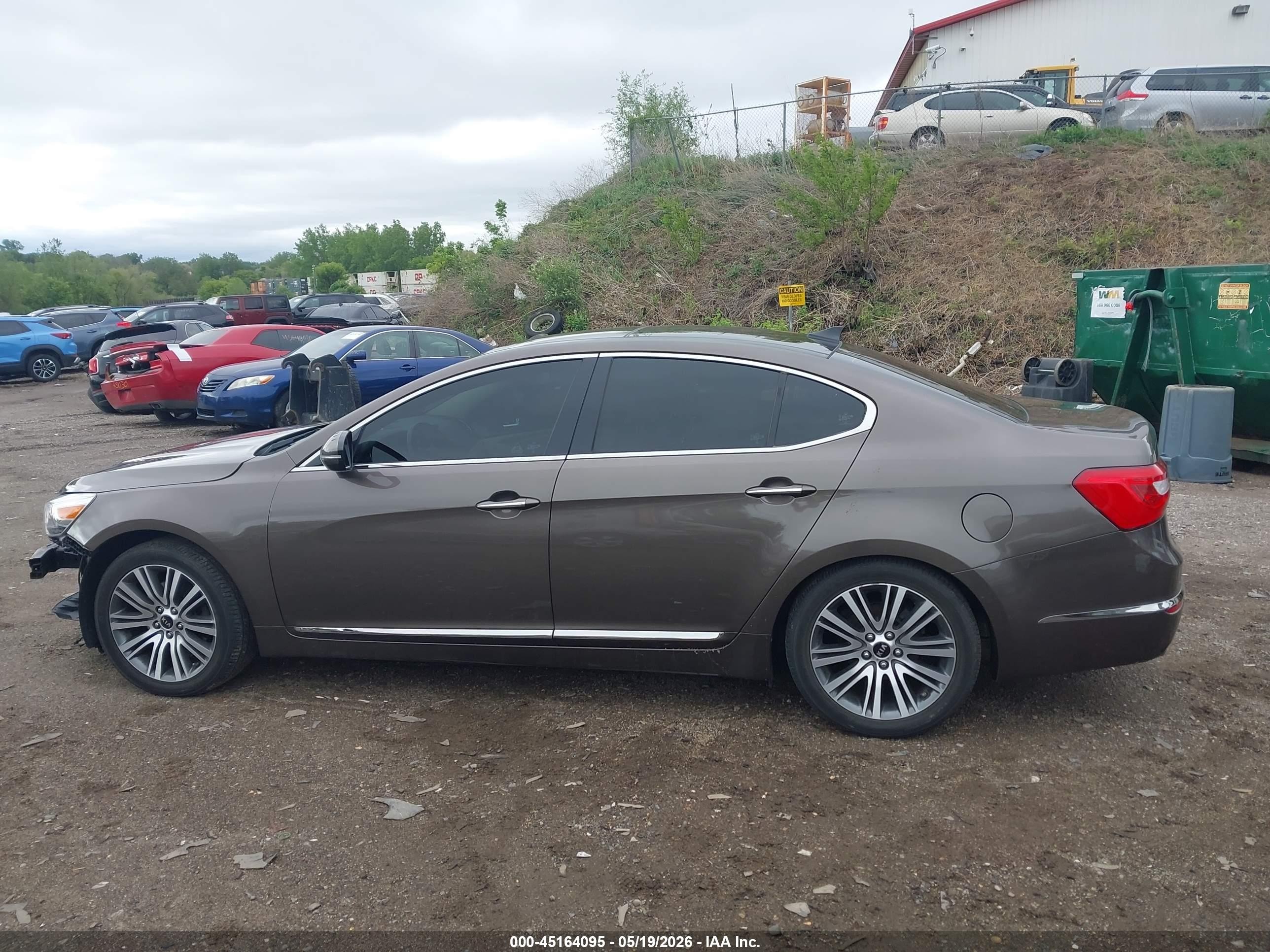 2014 Kia Cadenza Premium Gray vin: KNALN4D74E5166123