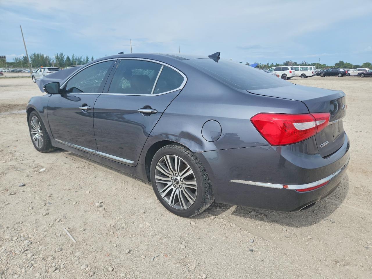 2015 Kia Cadenza Premium Gray vin: KNALN4D74F5172117