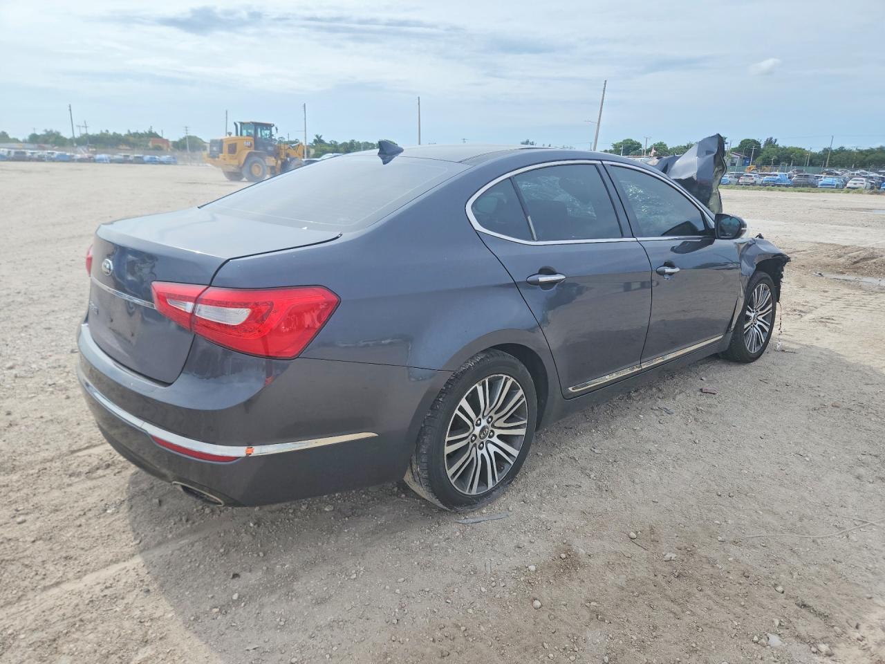 2015 Kia Cadenza Premium Gray vin: KNALN4D74F5172117
