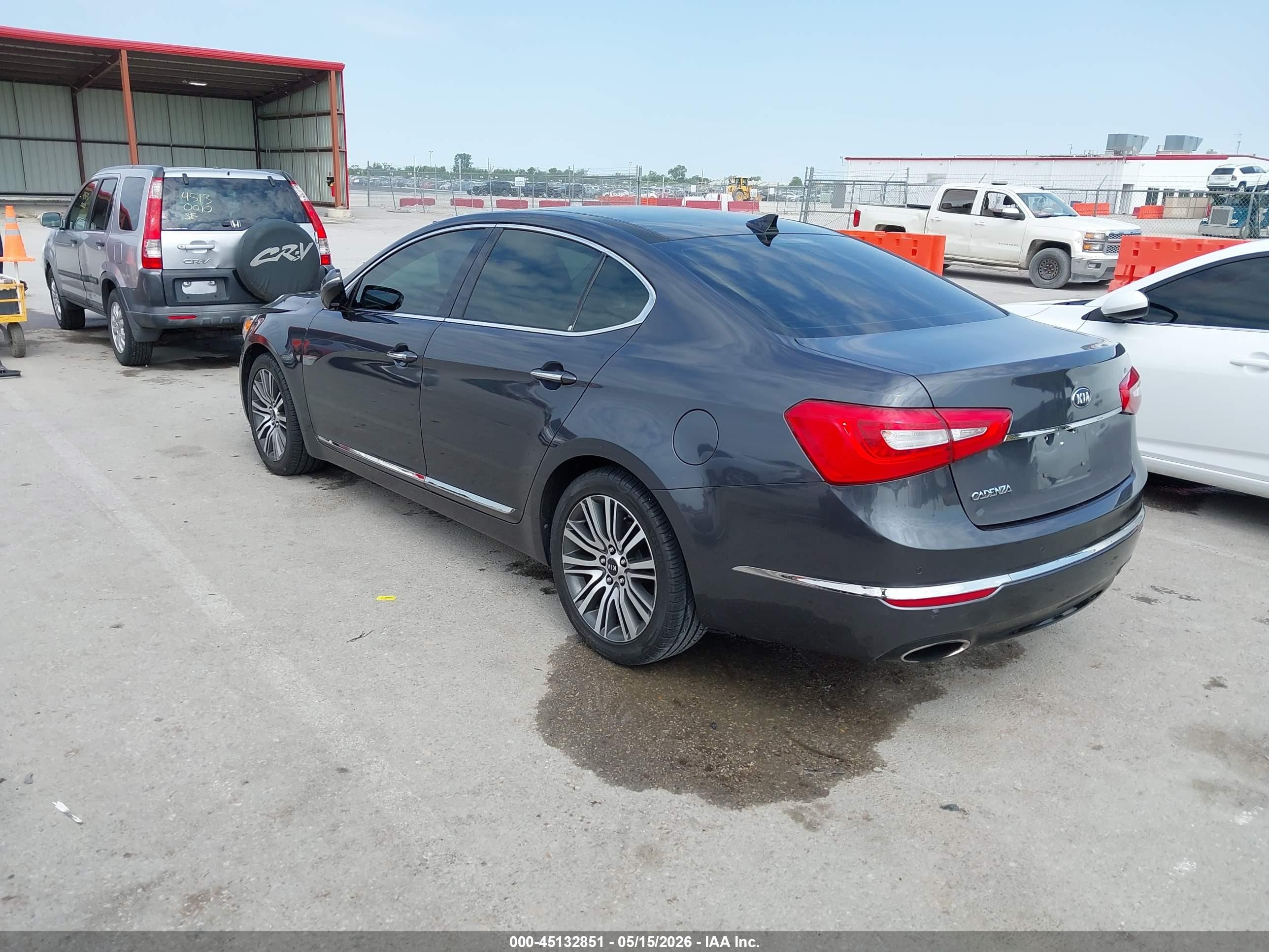 2015 Kia Cadenza Premium Gray vin: KNALN4D74F5173199