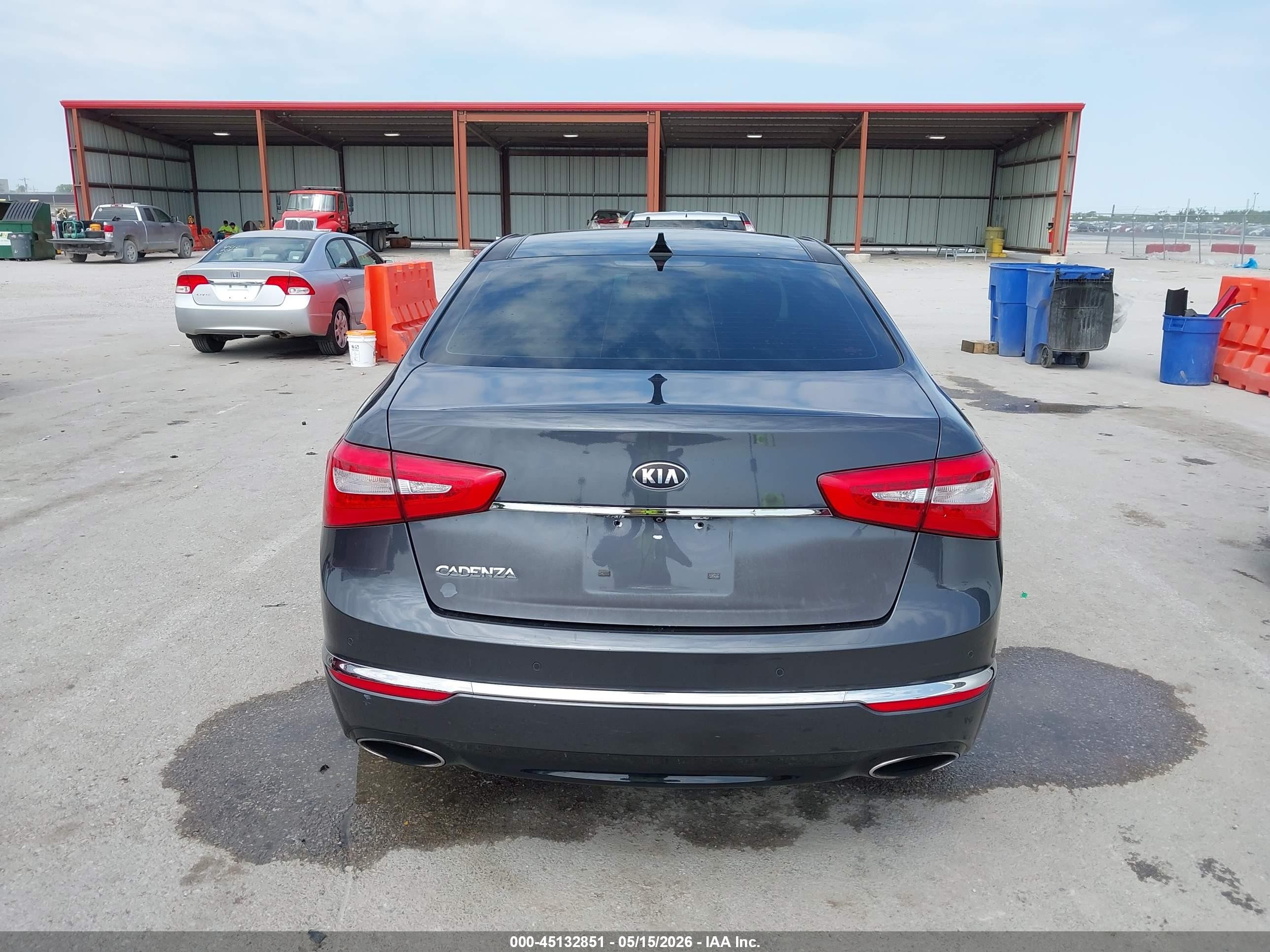 2015 Kia Cadenza Premium Gray vin: KNALN4D74F5173199