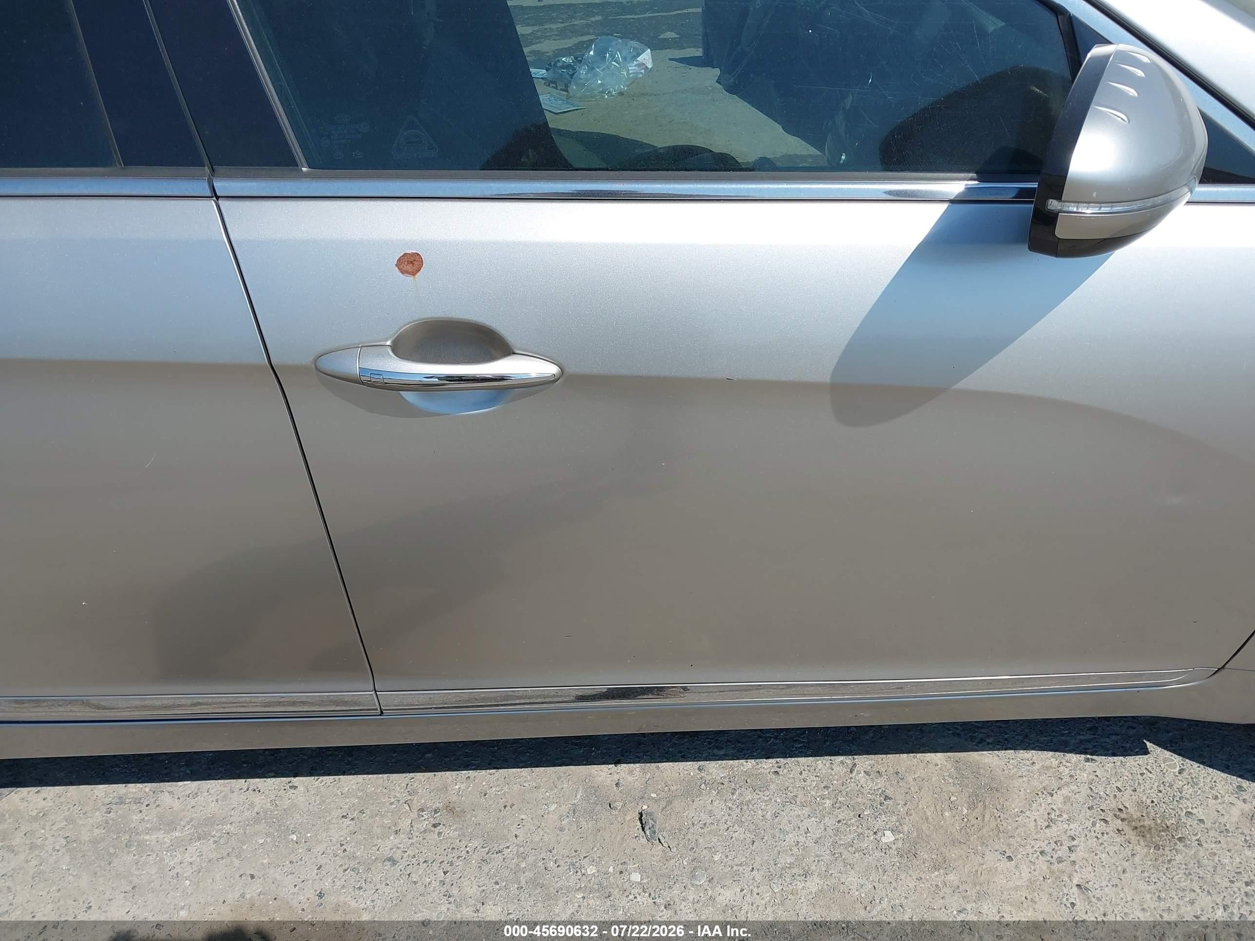 2015 Kia Cadenza Premium Silver vin: KNALN4D74F5173946