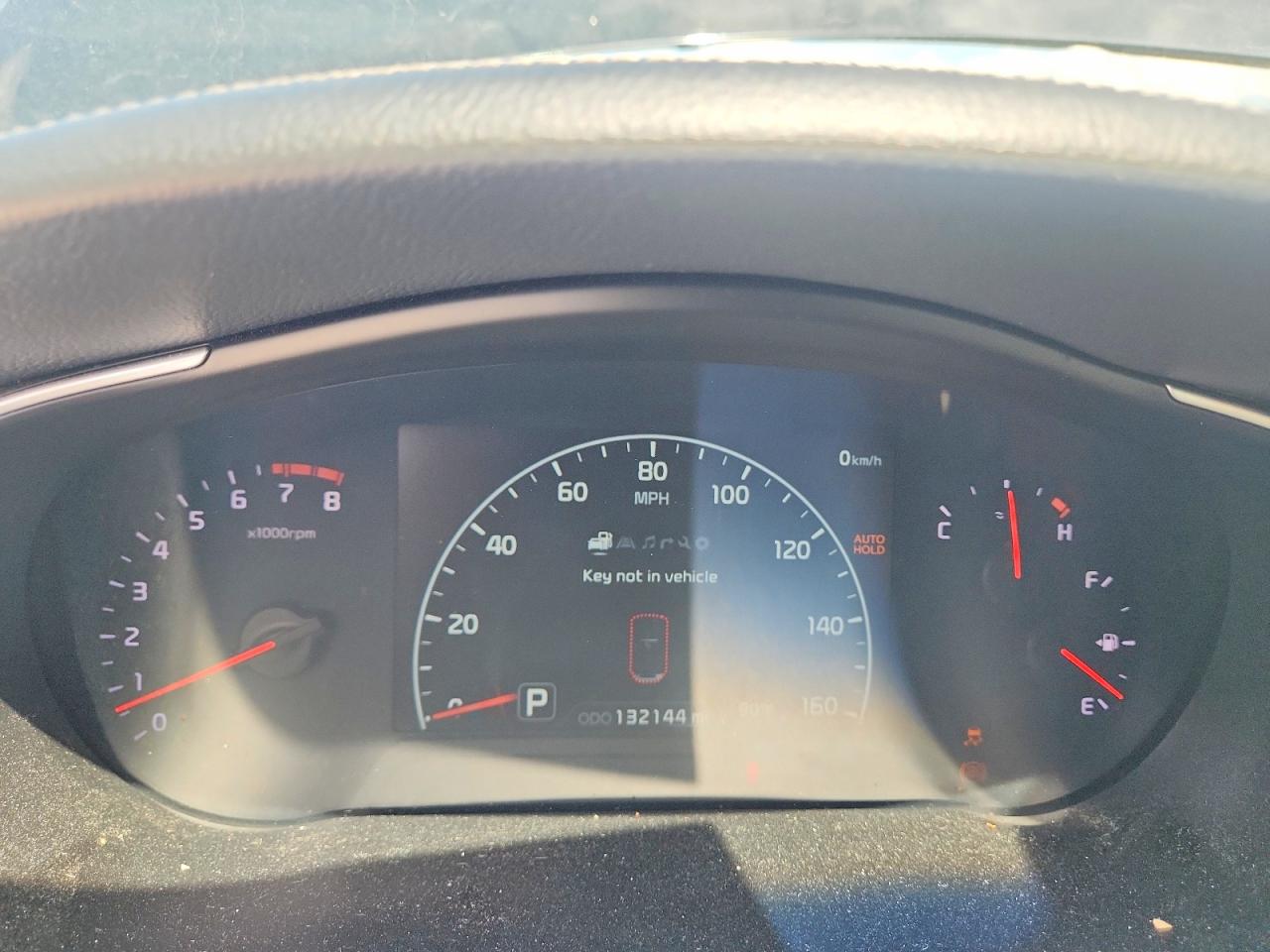 2014 Kia Cadenza Premium Black vin: KNALN4D75E5131154