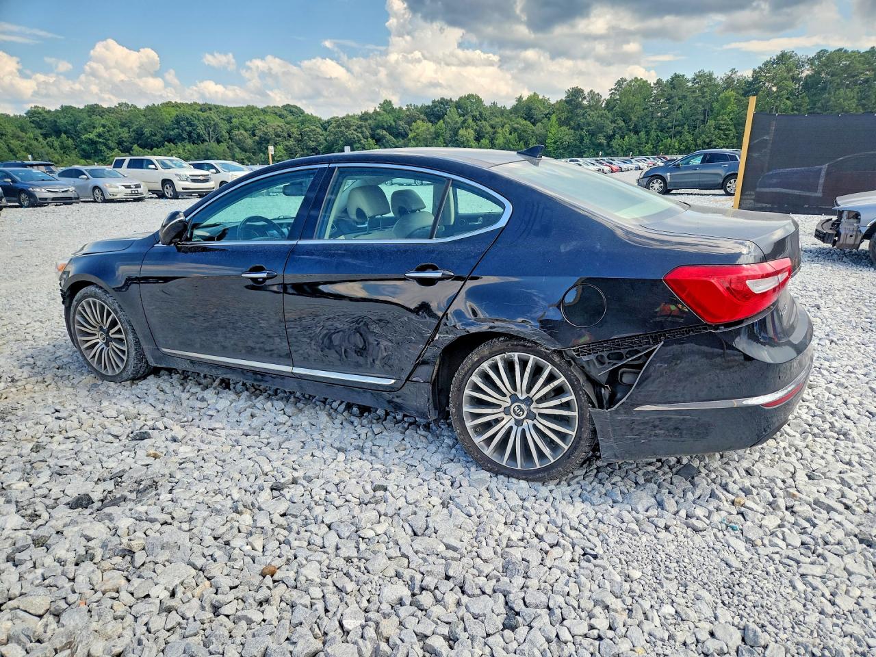 2014 Kia Cadenza Premium Black vin: KNALN4D75E5131154