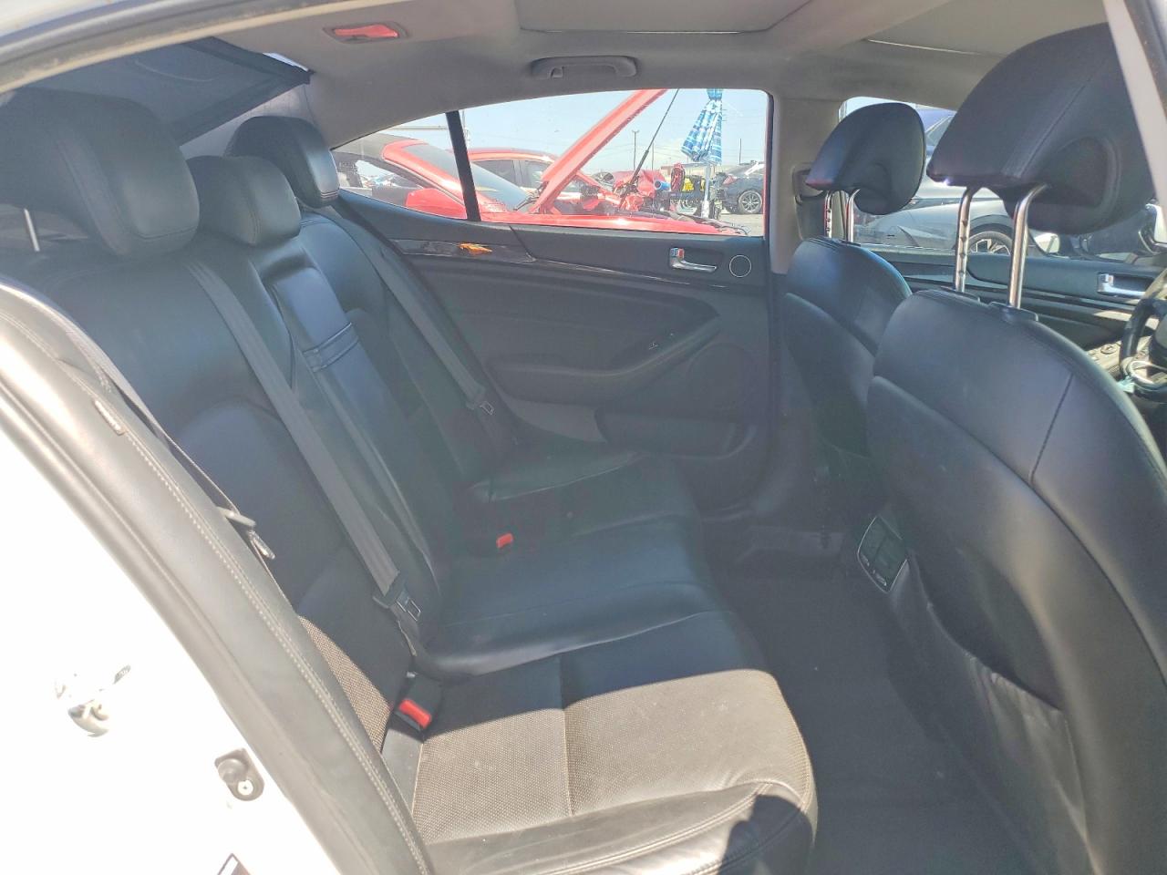 2014 Kia Cadenza Premium White vin: KNALN4D75E5131588