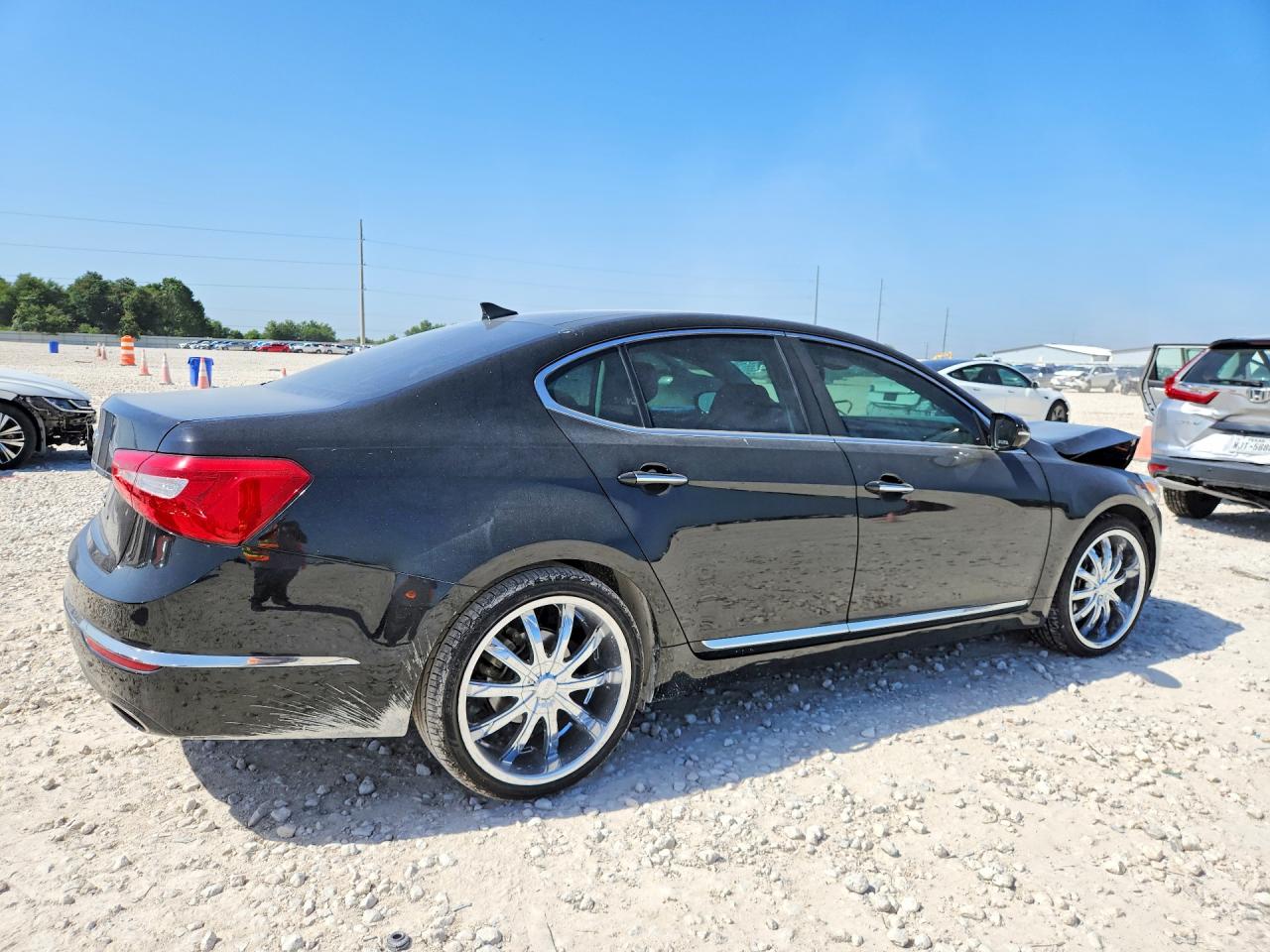 2014 Kia Cadenza Premium Black vin: KNALN4D75E5135138