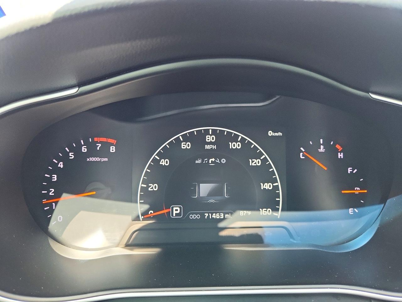 2014 Kia Cadenza Premium Black vin: KNALN4D75E5135138