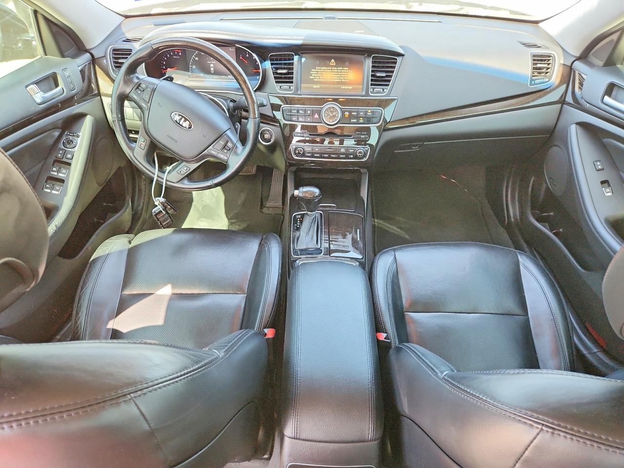 2014 Kia Cadenza Premium Black vin: KNALN4D75E5135138