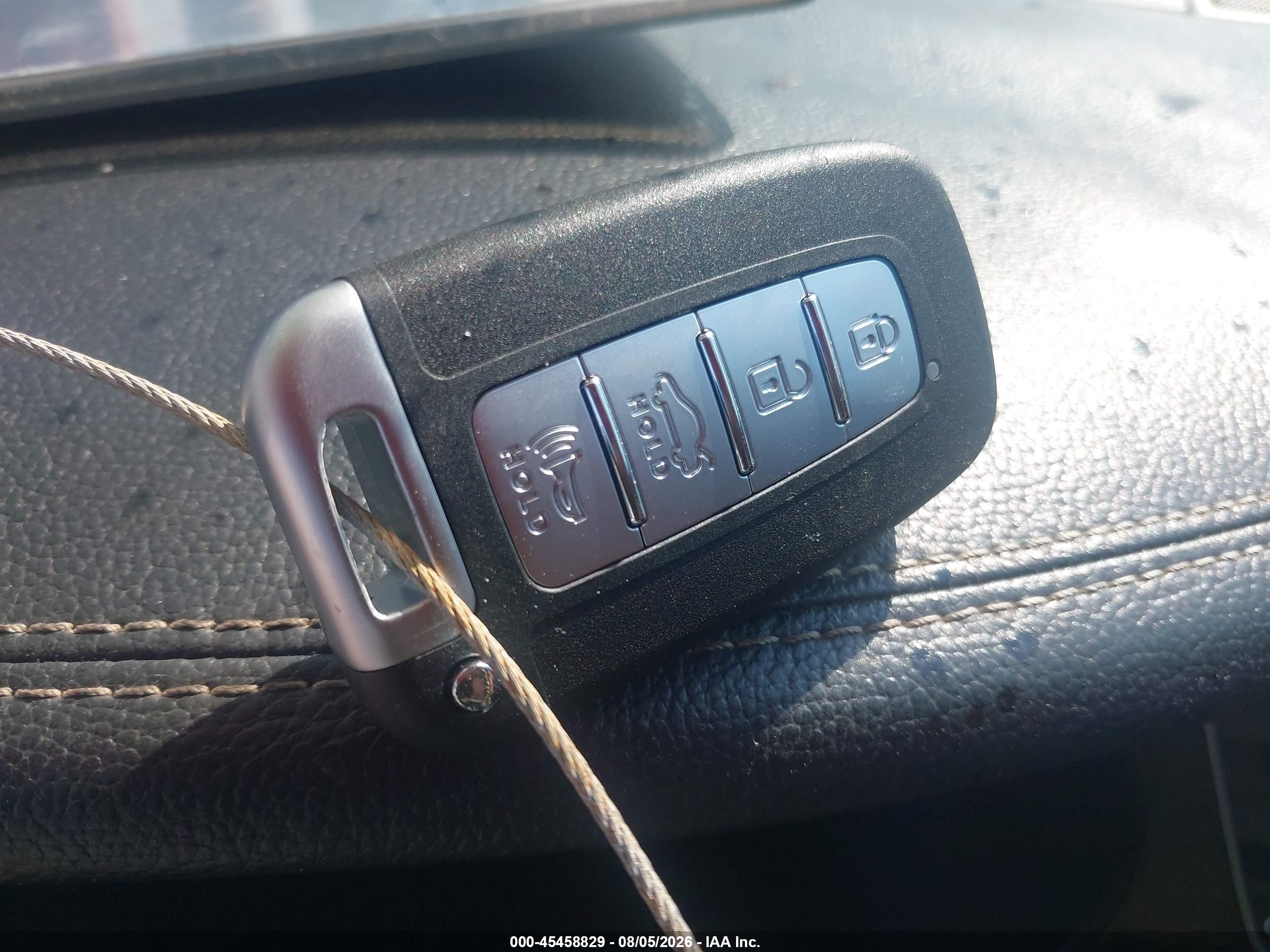 2014 Kia Cadenza Premium Черный vin: KNALN4D75E5144339